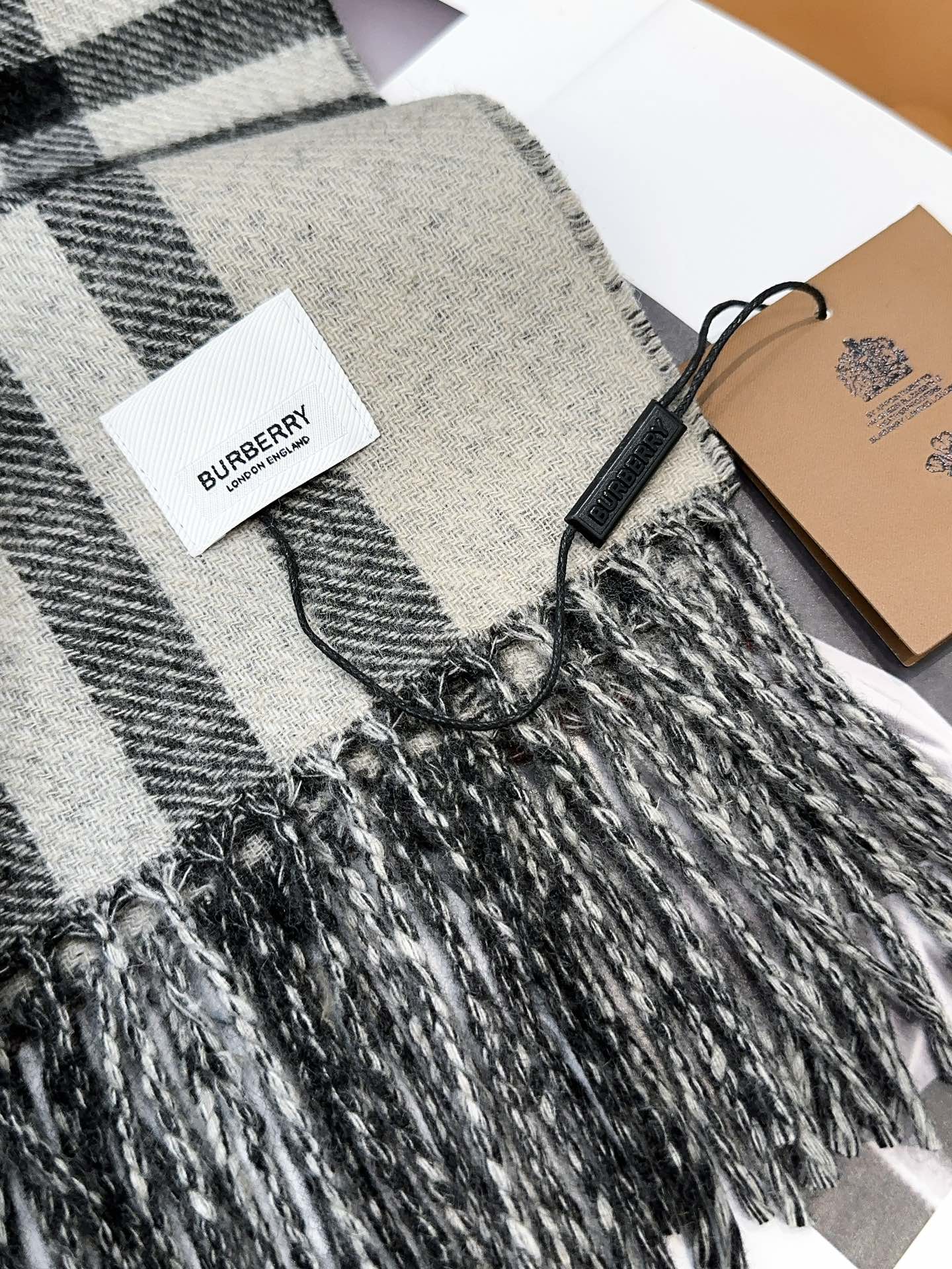 Двусторонняя шаль Burberry 2024 Equestrian - 210-50