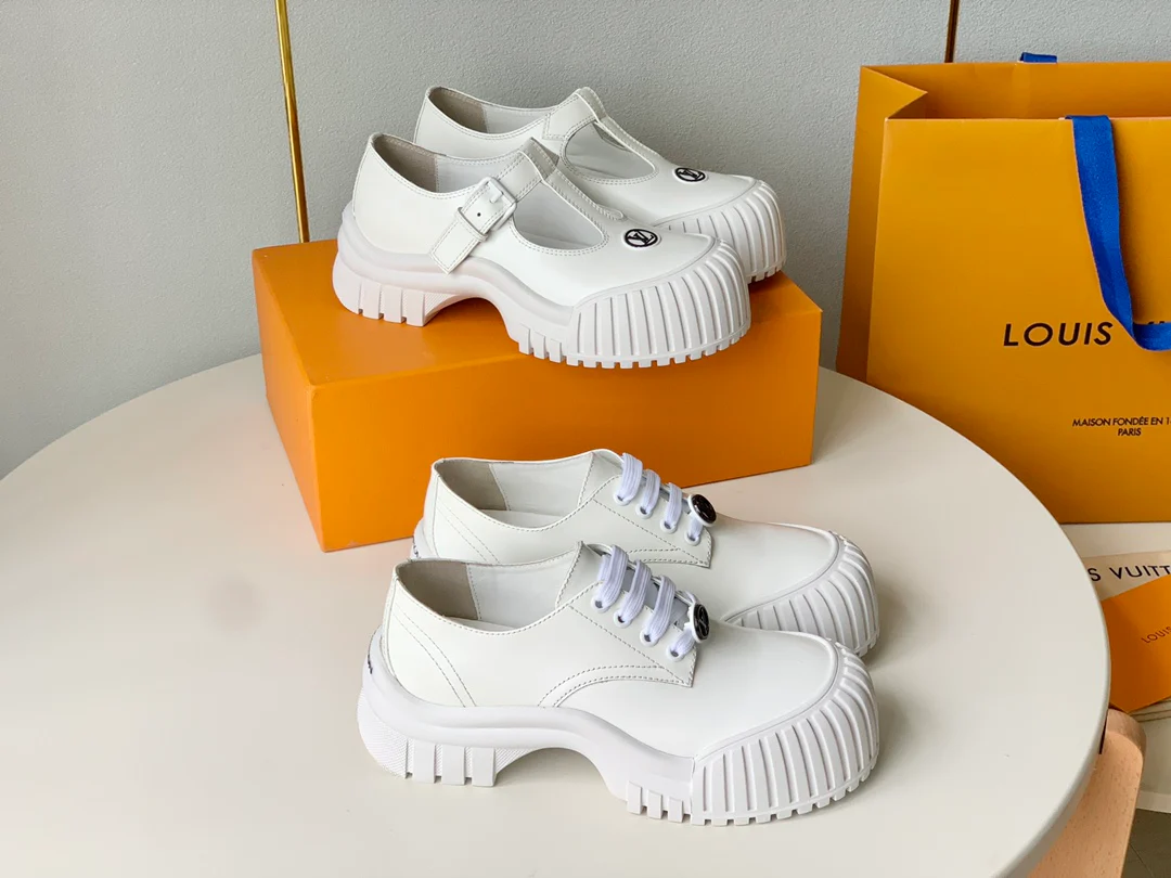 Новинка LV 2023 года - Серия Ruby - Туфли Мэри Джейн на каблуке с биде - Белые