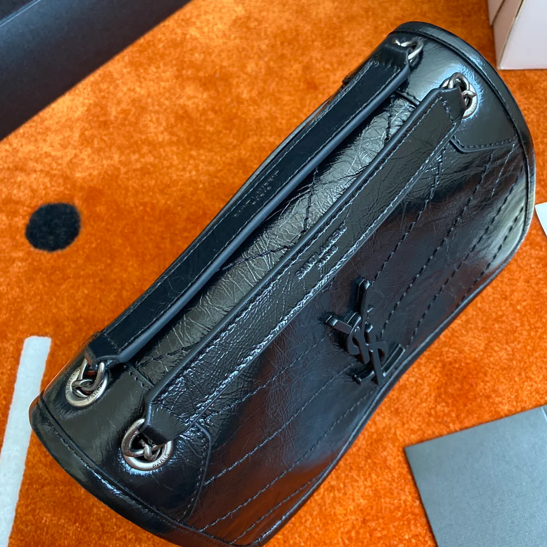 Сумка YSL Small Niki из кожи с черной пряжкой и промасленной кожей, с D-образным кольцом - 1 шт.