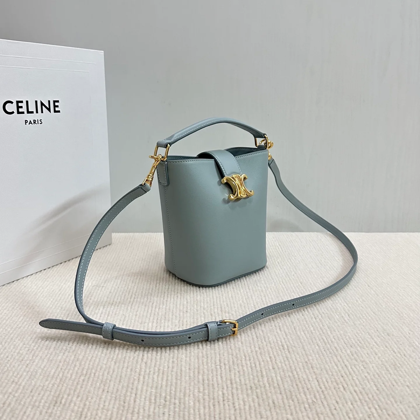Сумка-ведро Celine Triomphe - Мини - Ледяной синий