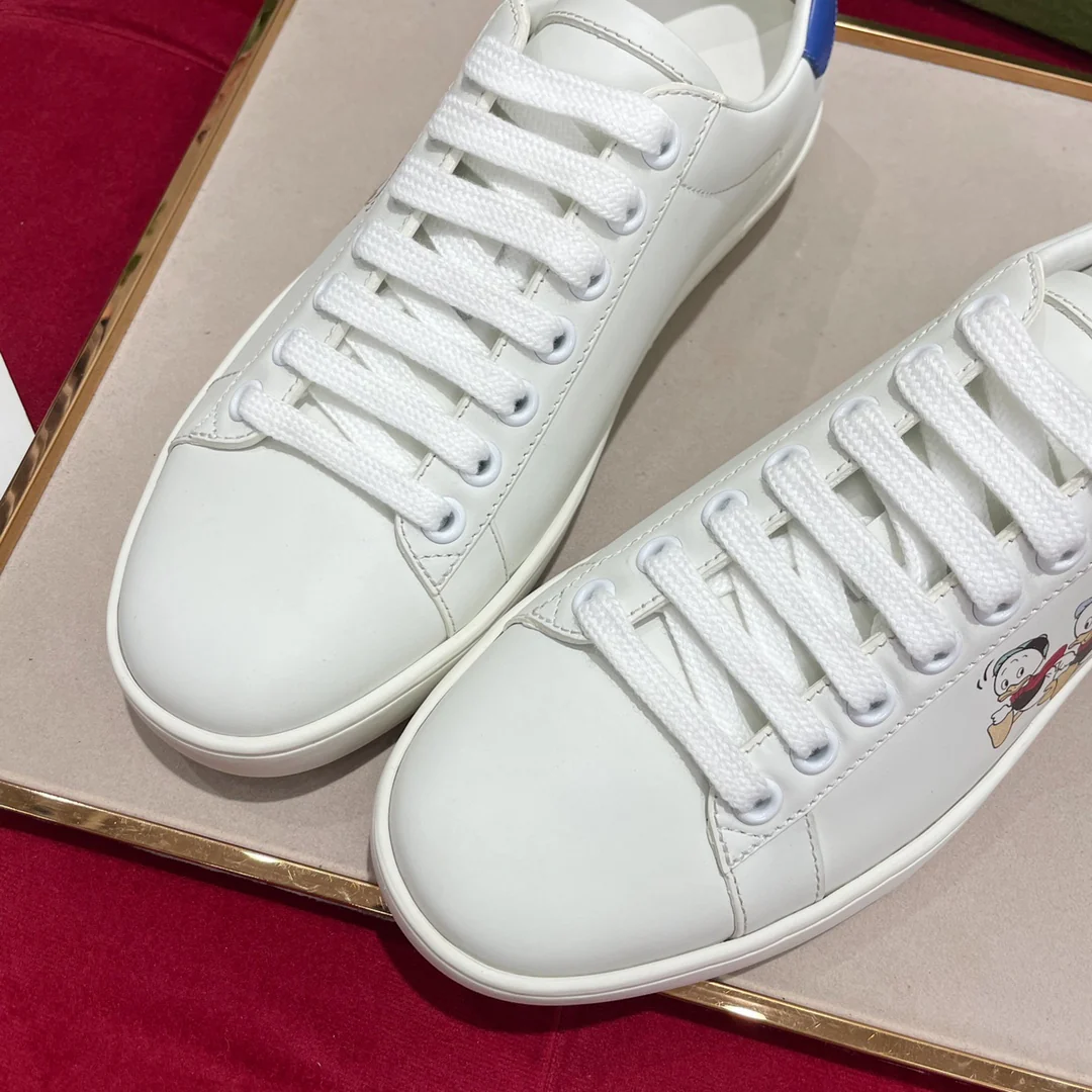 Gucci - Классические кроссовки - Обувь для скейтбординга - Коллекция с Дональдом Даком - Белые кроссовки