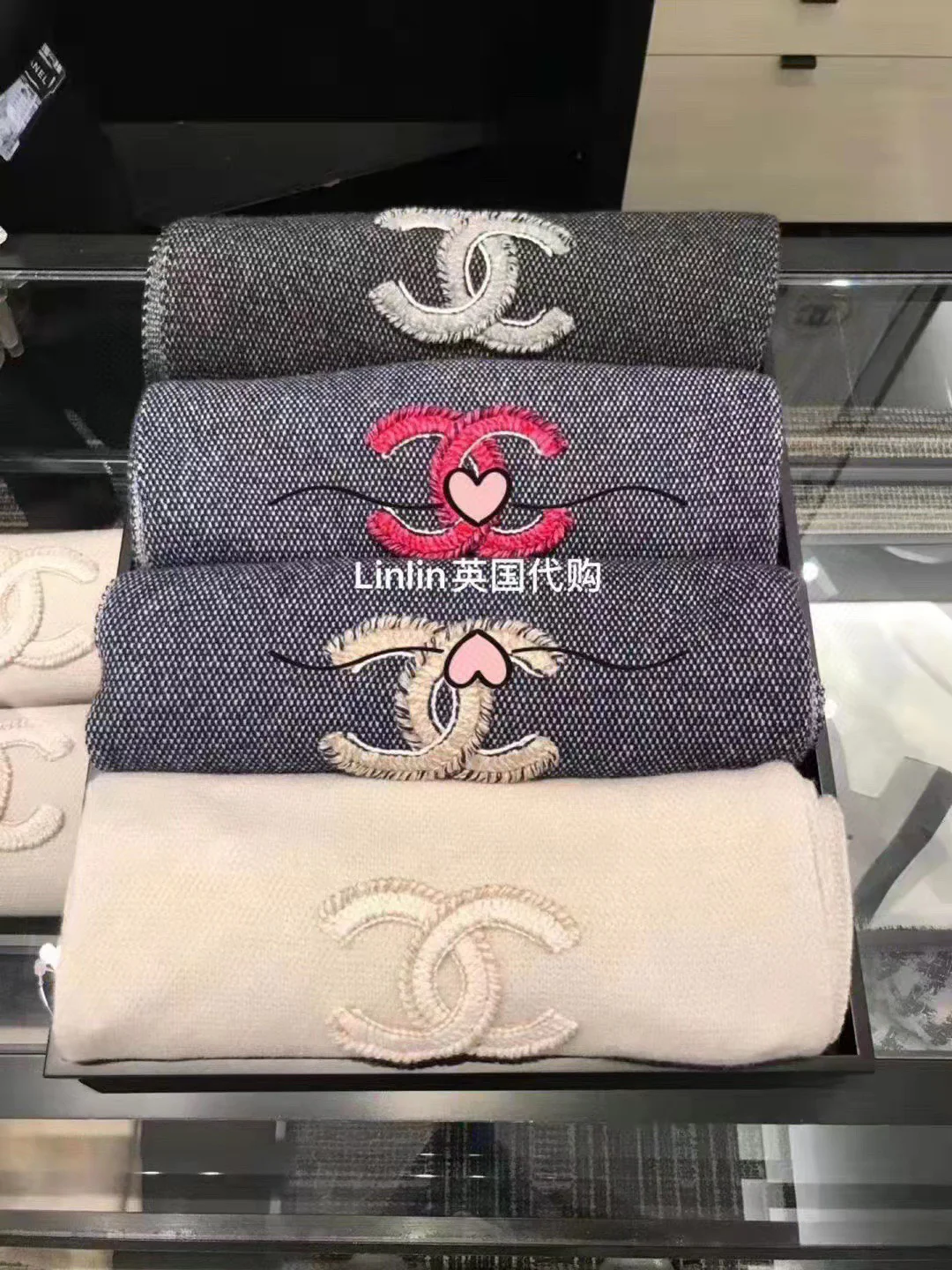 Chanel - Длинный шарф с двойной С-образной отделкой - 35 см - 220 см - 100% кашемир