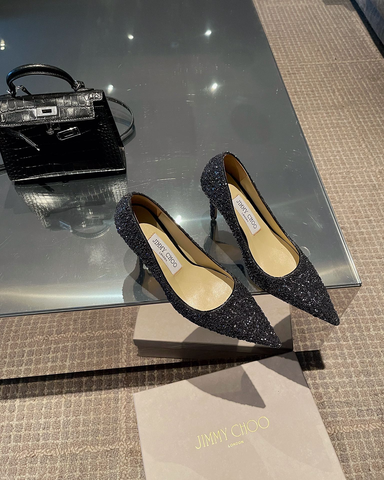 Jimmy - Туфли на высоком каблуке с блестящими жемчужными вставками - Черные - 8 см