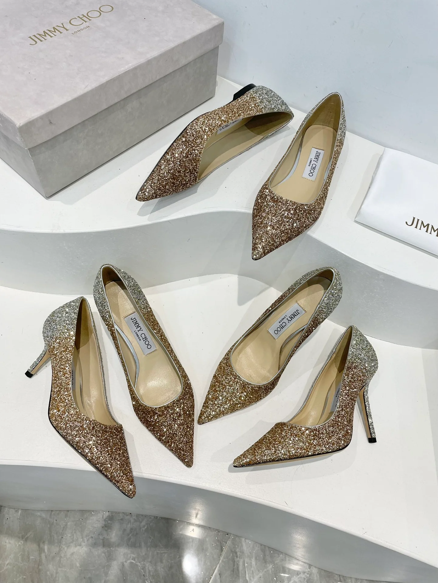 Туфли на шпильке с острым носком Jimmy - золотисто-серебристые