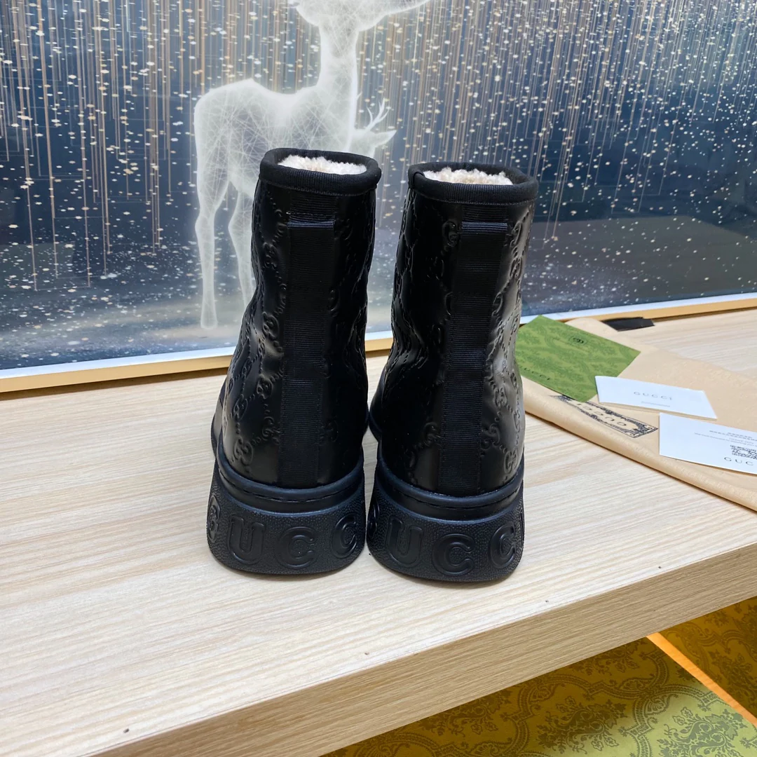 Gucci 2024 - Замшевые сапоги с нубуковым воротником - Черные