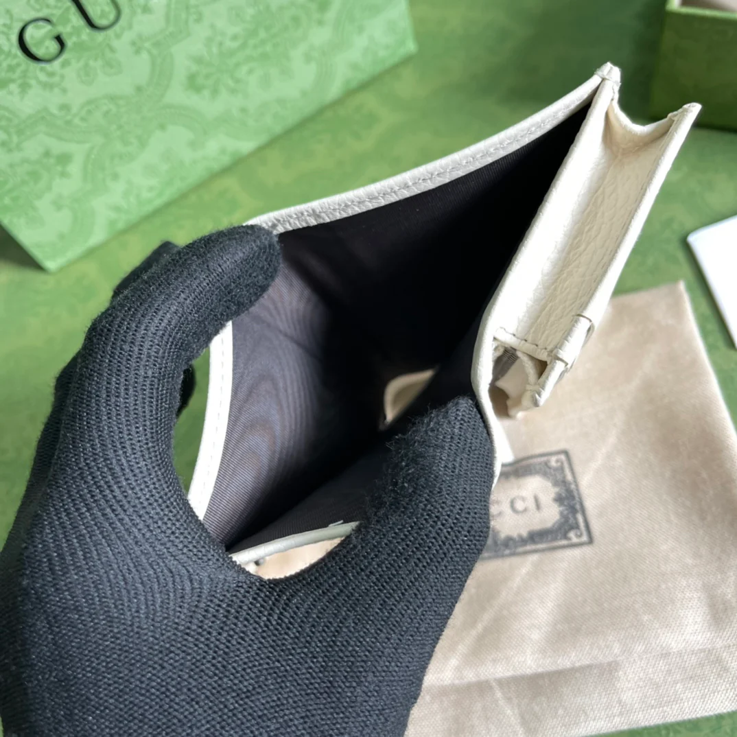 Gucci GG Marmont系列卡包