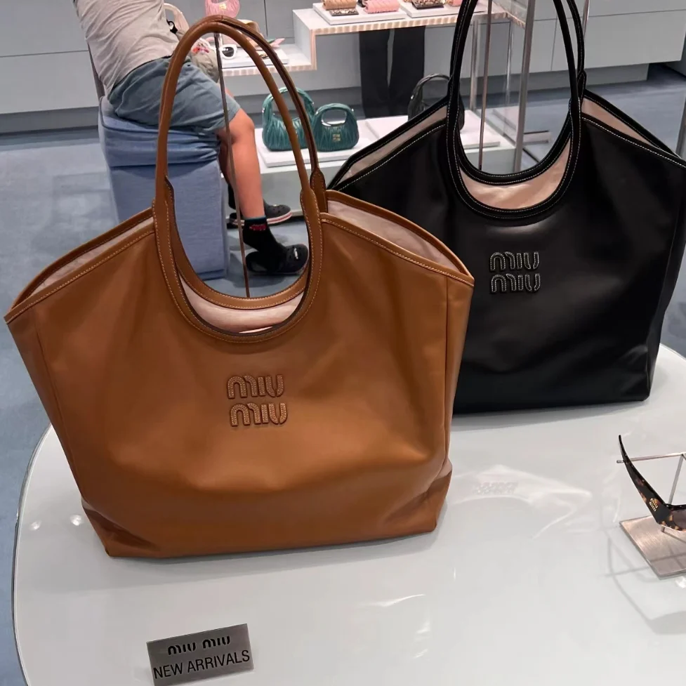 Сумка-тоут Miu Miu Ivy - Body Showcase