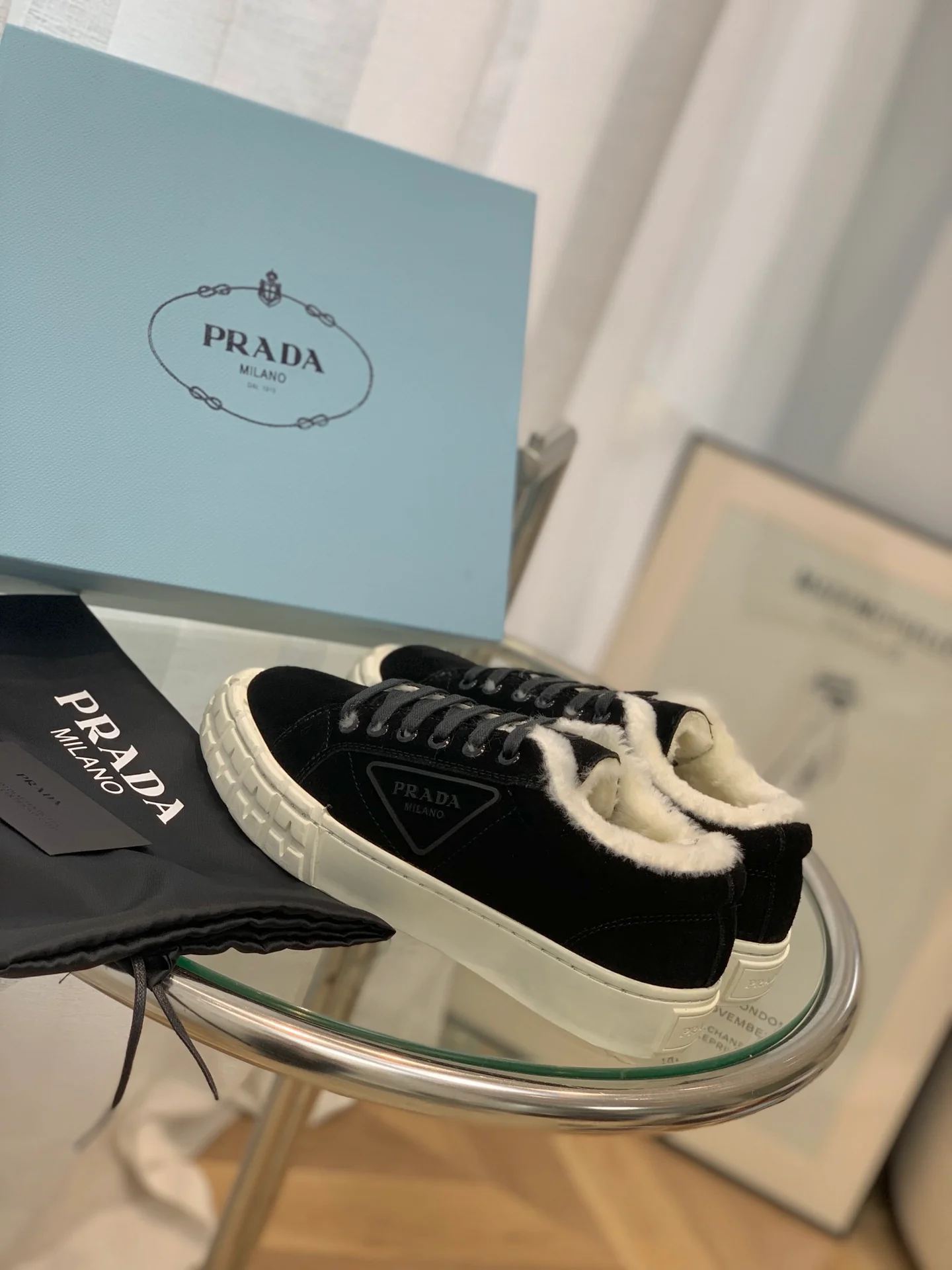Туфли Prada - Prada - на платформе - меховые - бисквитные - черные