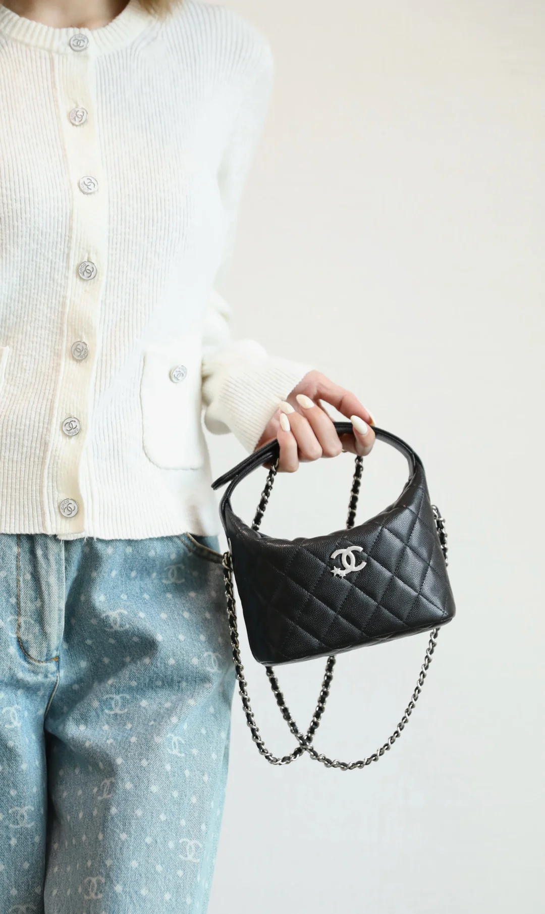 Chanel - Осенне-зимняя сумка для обеда в форме звезды - Черная с пряжкой в ??виде бриллианта