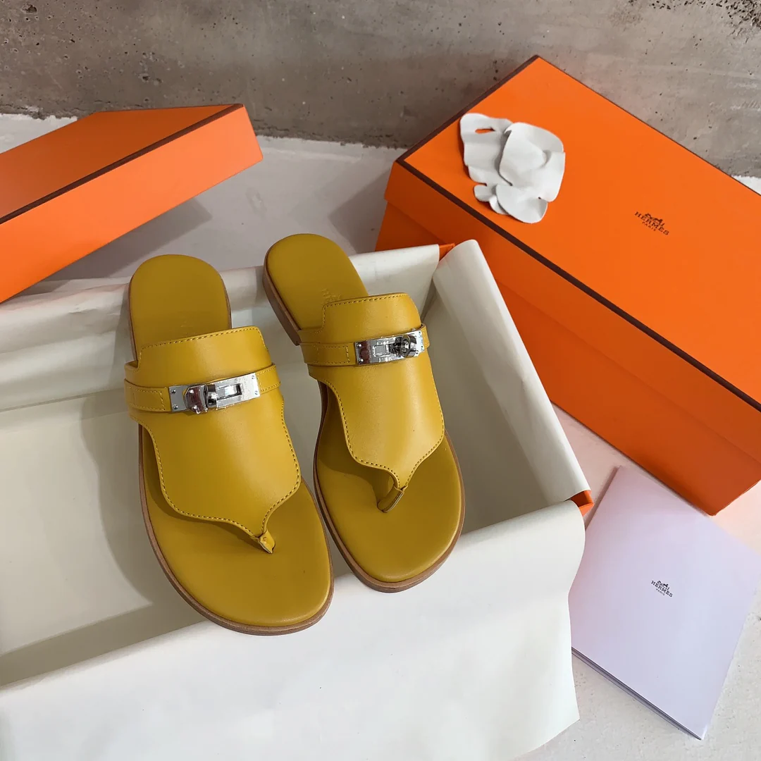 Шлёпанцы Hermes Kelly — горчично-жёлтые