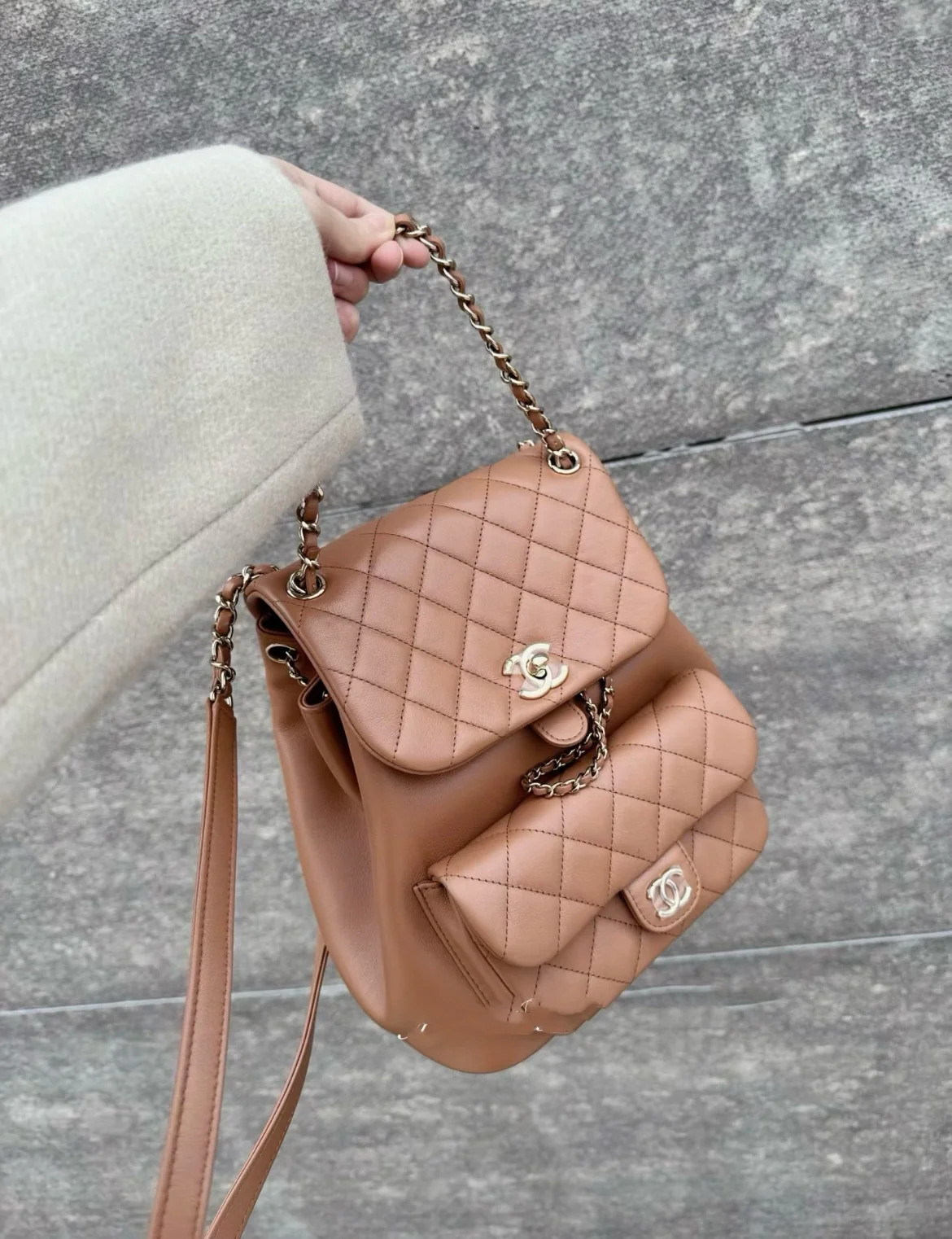 Рюкзак Chanel 24p - Карамельный, большой