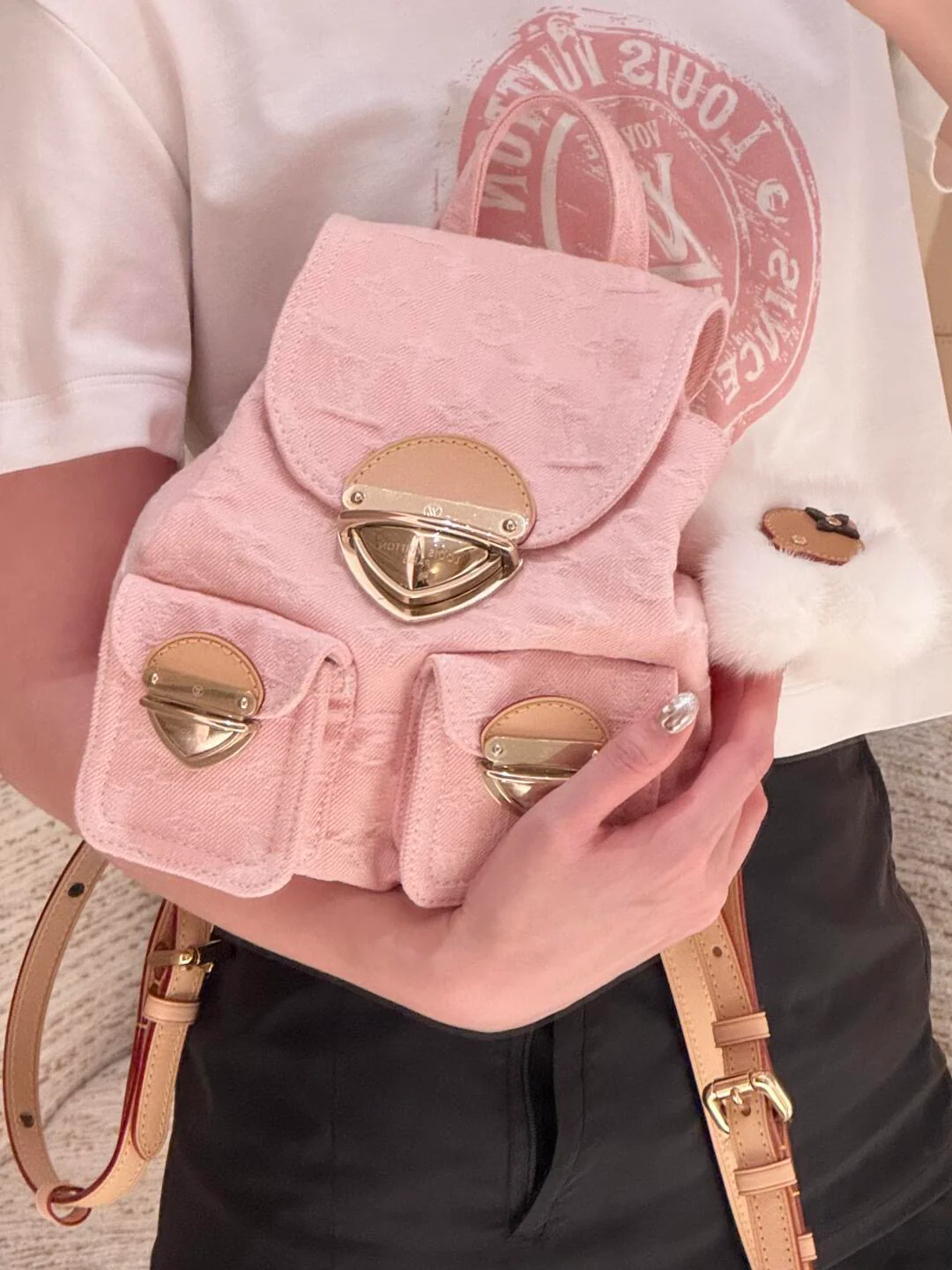 LV-m13031-venice shoulder bag-pink