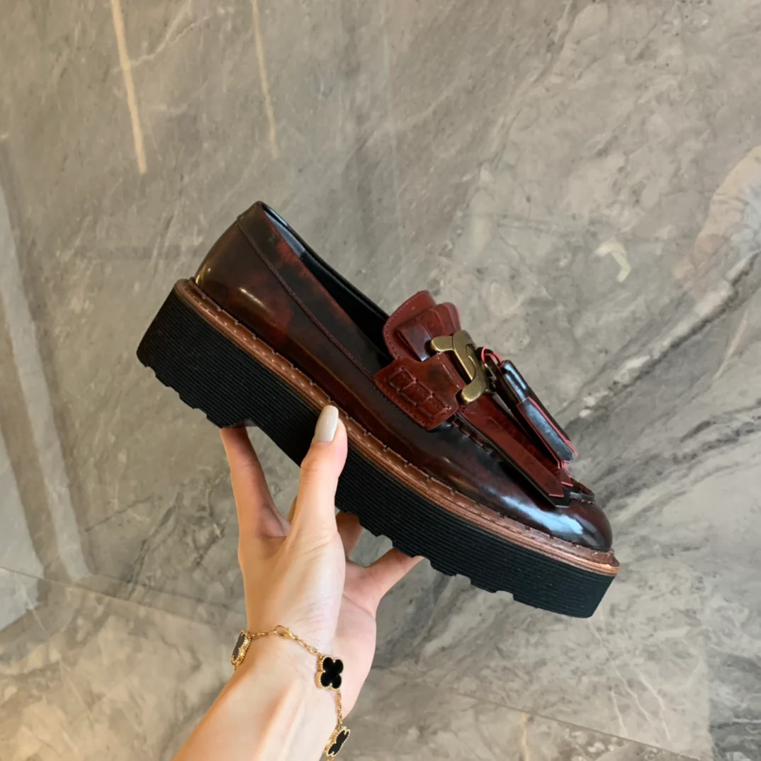 Лоферы Tods на платформе с кисточками - 1