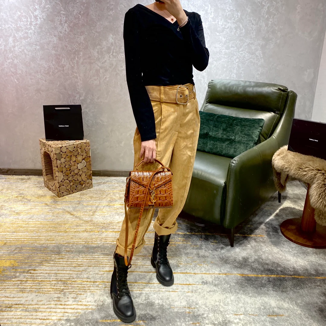 Обзор наряда YSL Cassandra с крокодиловым принтом - Часть 1