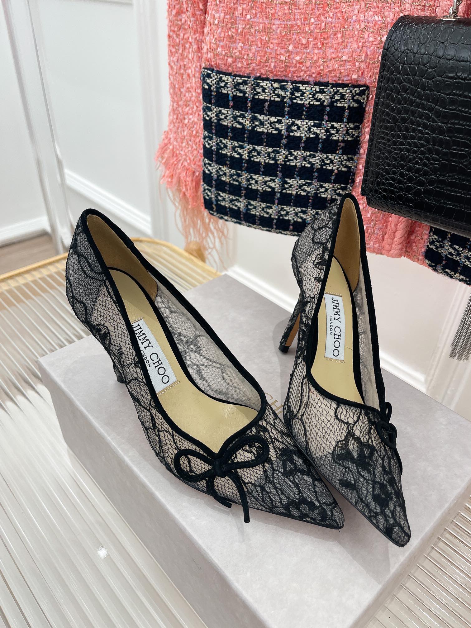 Jimmy - Новинка сезона весна/лето 2022 - Туфли на высоком каблуке с бантом и кружевом - 1