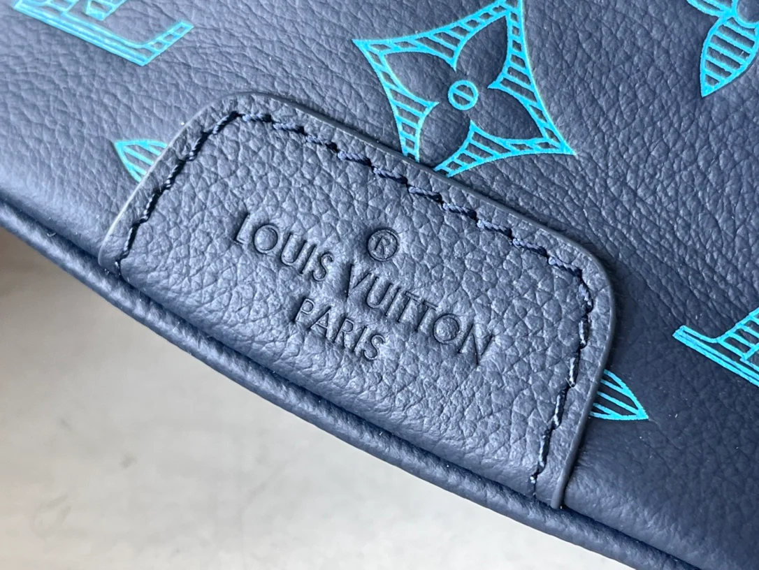 m46036-LV-Discovery Поясная сумка