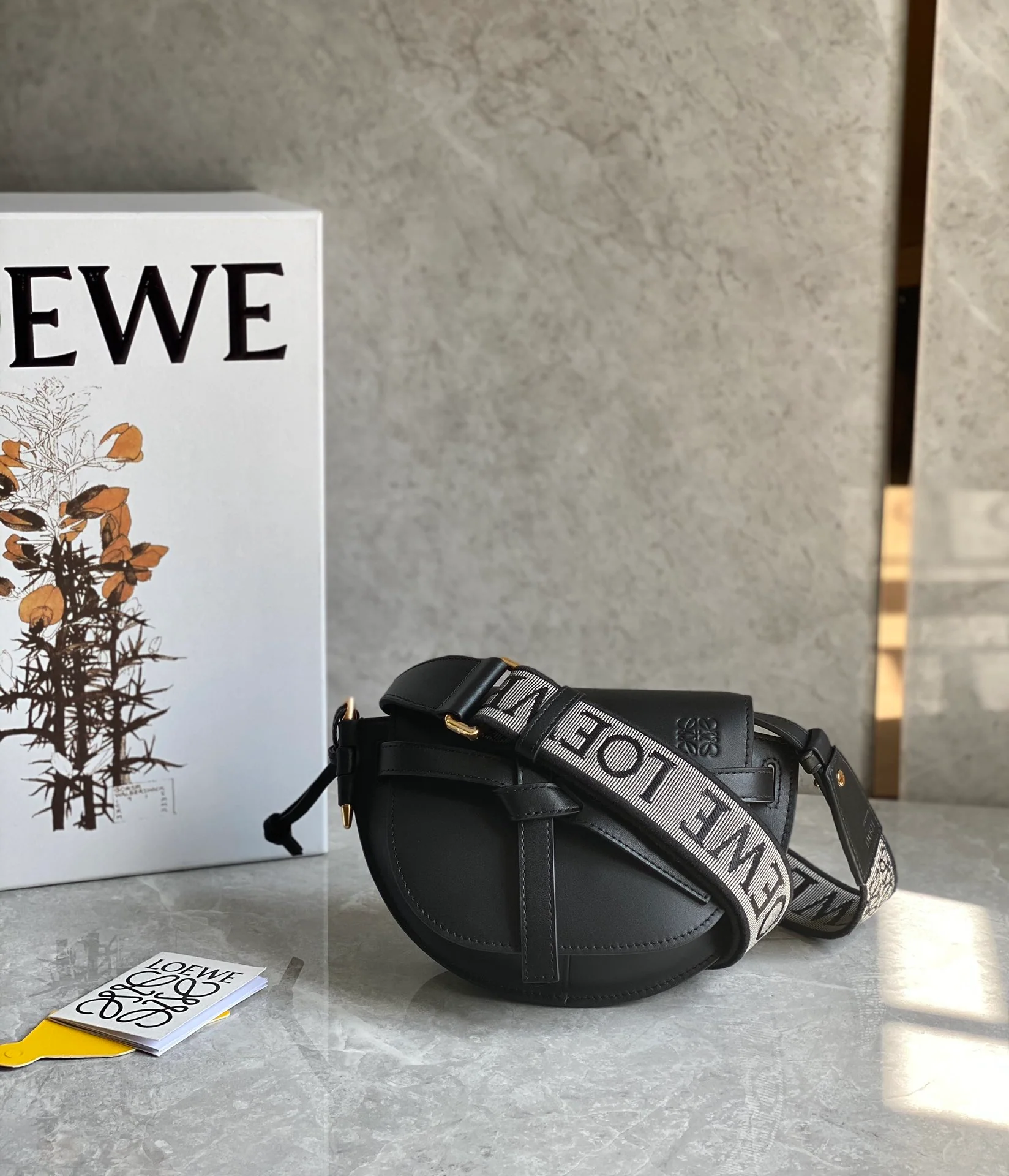 Сумка-седло Loewe Gate Dual Mini Saddle Bag - матово-черная