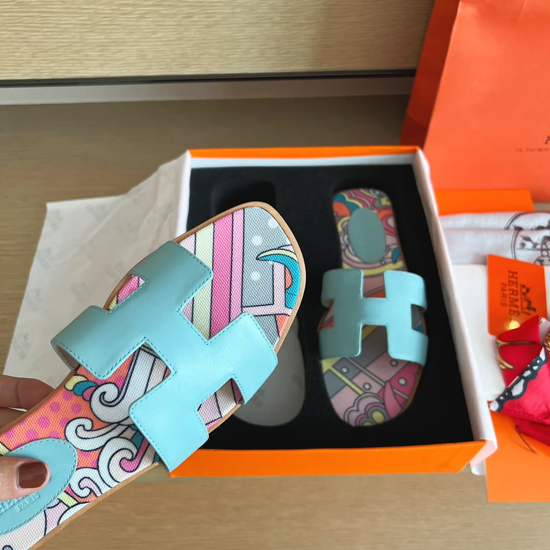 Классические тапочки Hermes H — улучшенная упаковка — светло-голубой