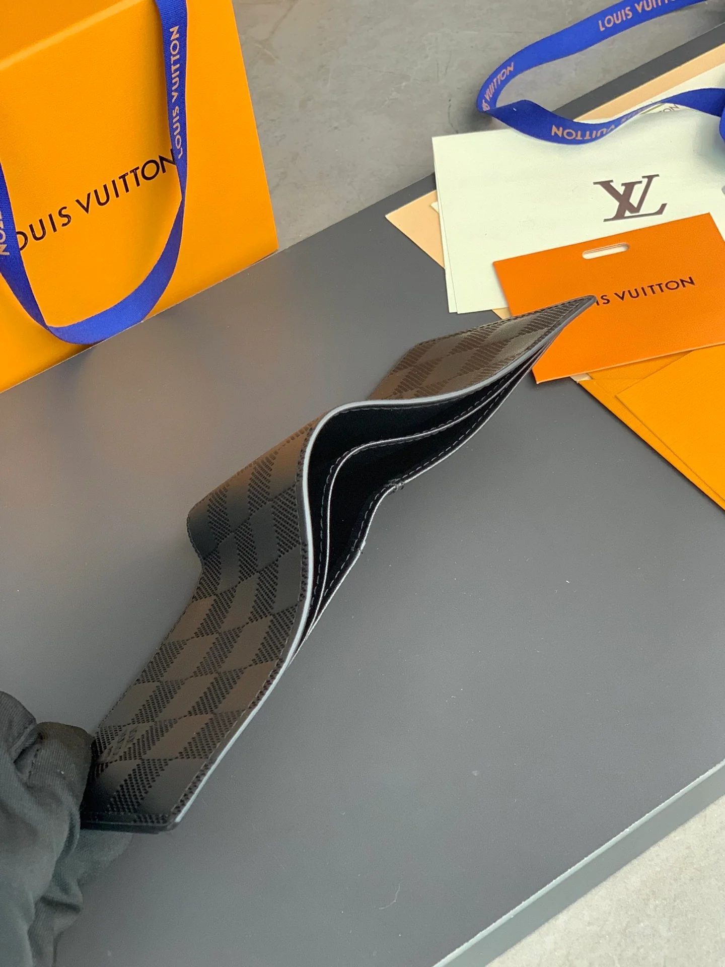 LV-n63124-Короткий зажим