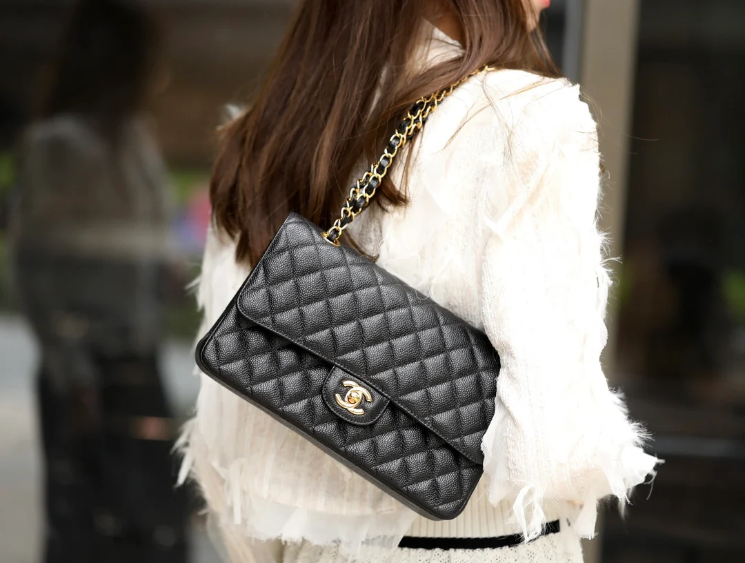 Chanel - Узор ?Личи? - Сумка CF - Черная с золотой фурнитурой