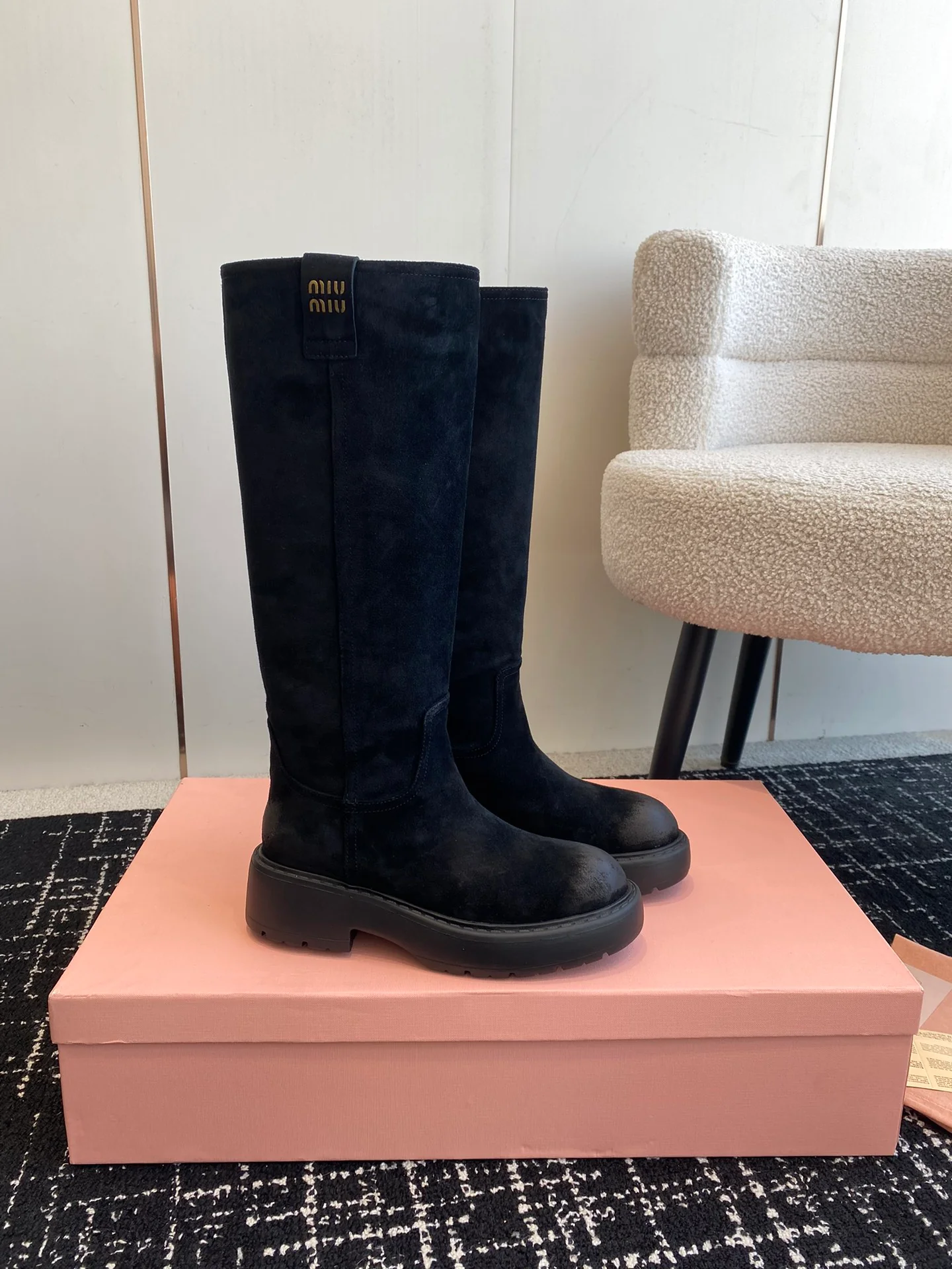 Ботильоны на высоком каблуке Miu Miu 2024 — черные