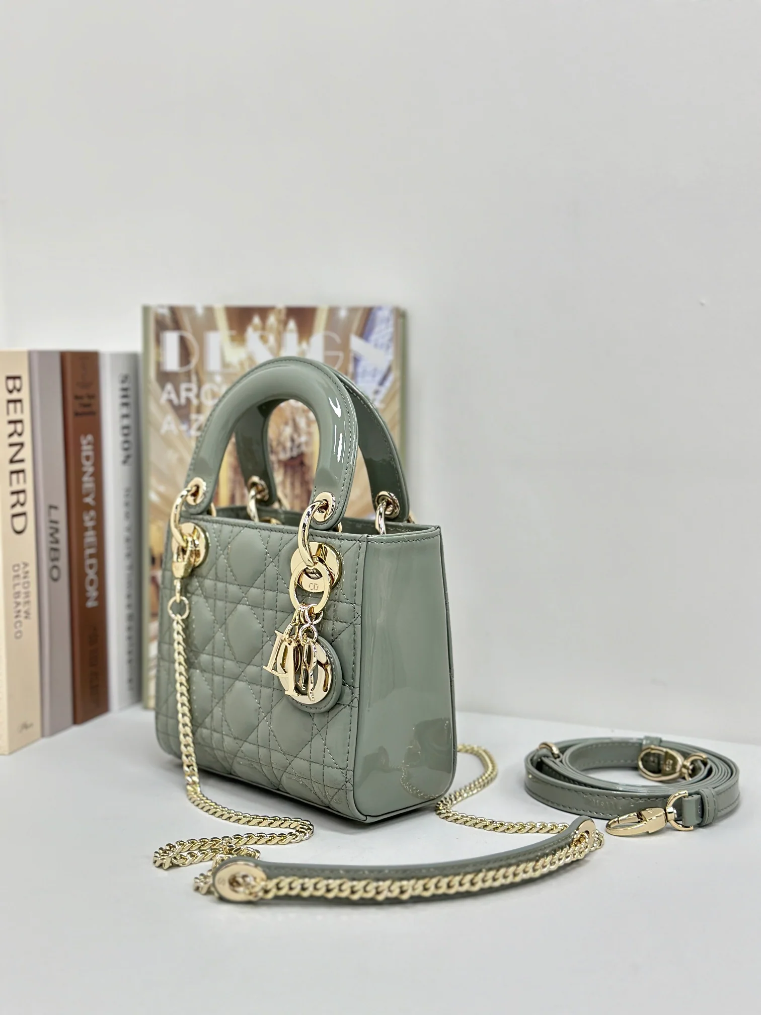 Мини-платье Dior Lady Collection - лакированная кожа, серо-зеленый цвет.