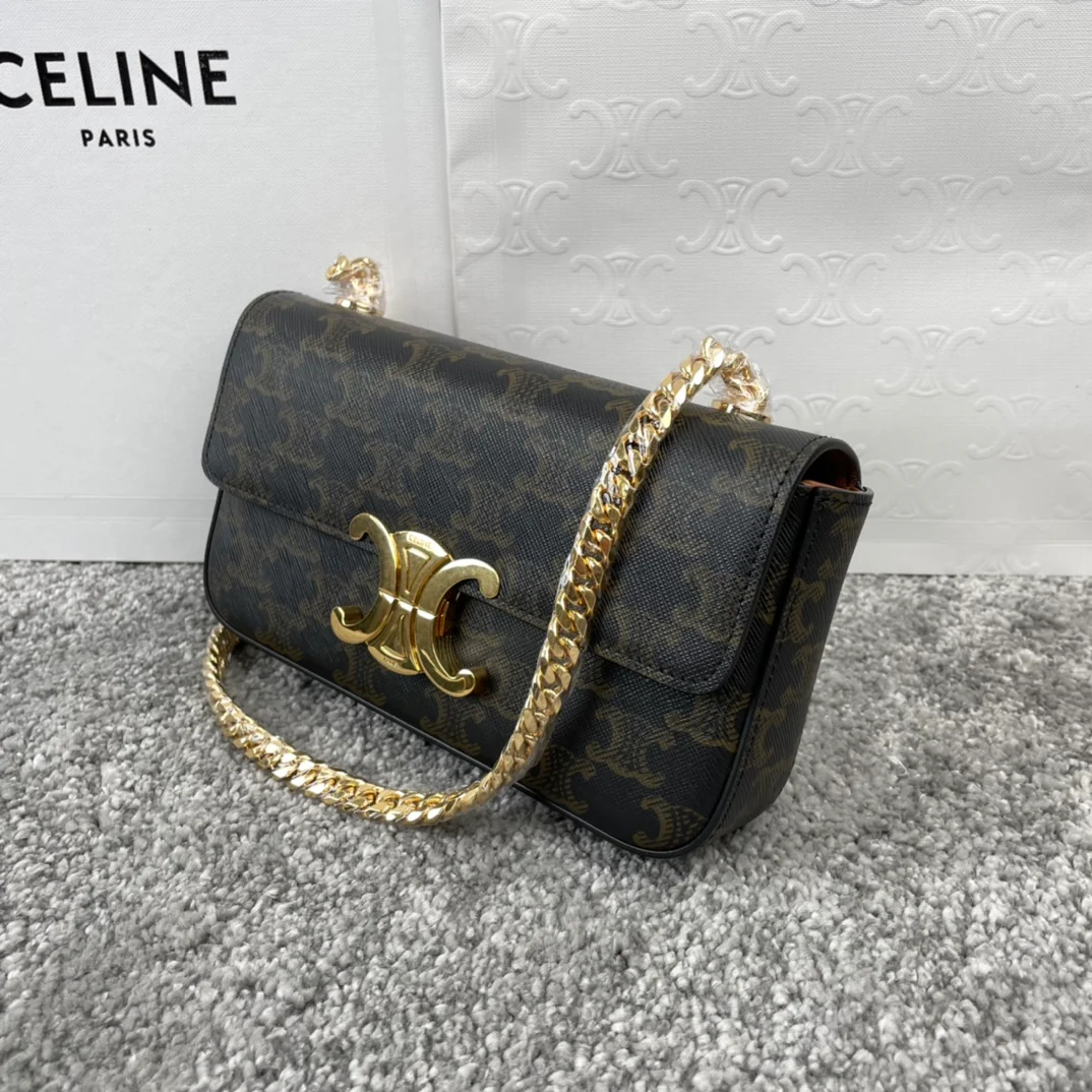Сумка Celine Triomphe на цепочке через плечо
