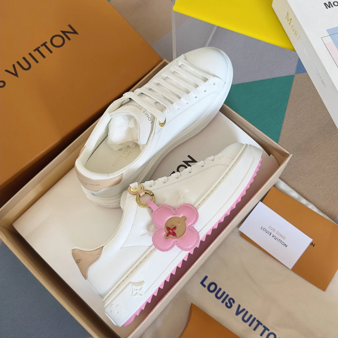 LV-2024 - Кроссовки с тиснением - Белые