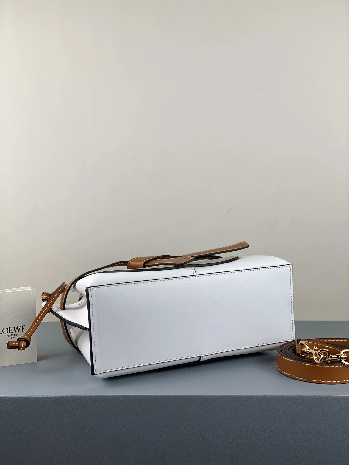 Сумка Loewe-gate