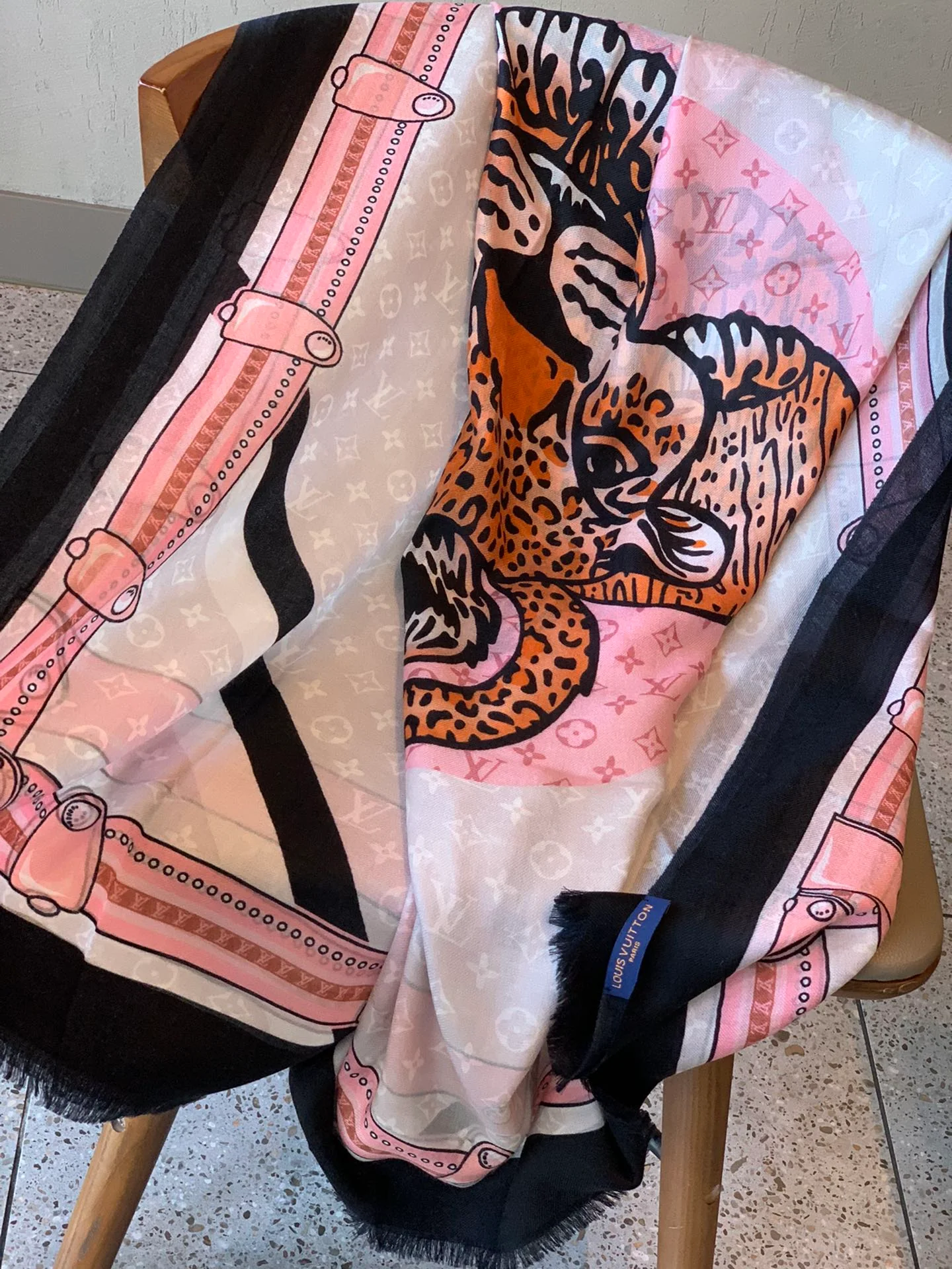 Шарф LV Tiger - 200 см - 110 см - 100 см - Чистый кашемир - Белый