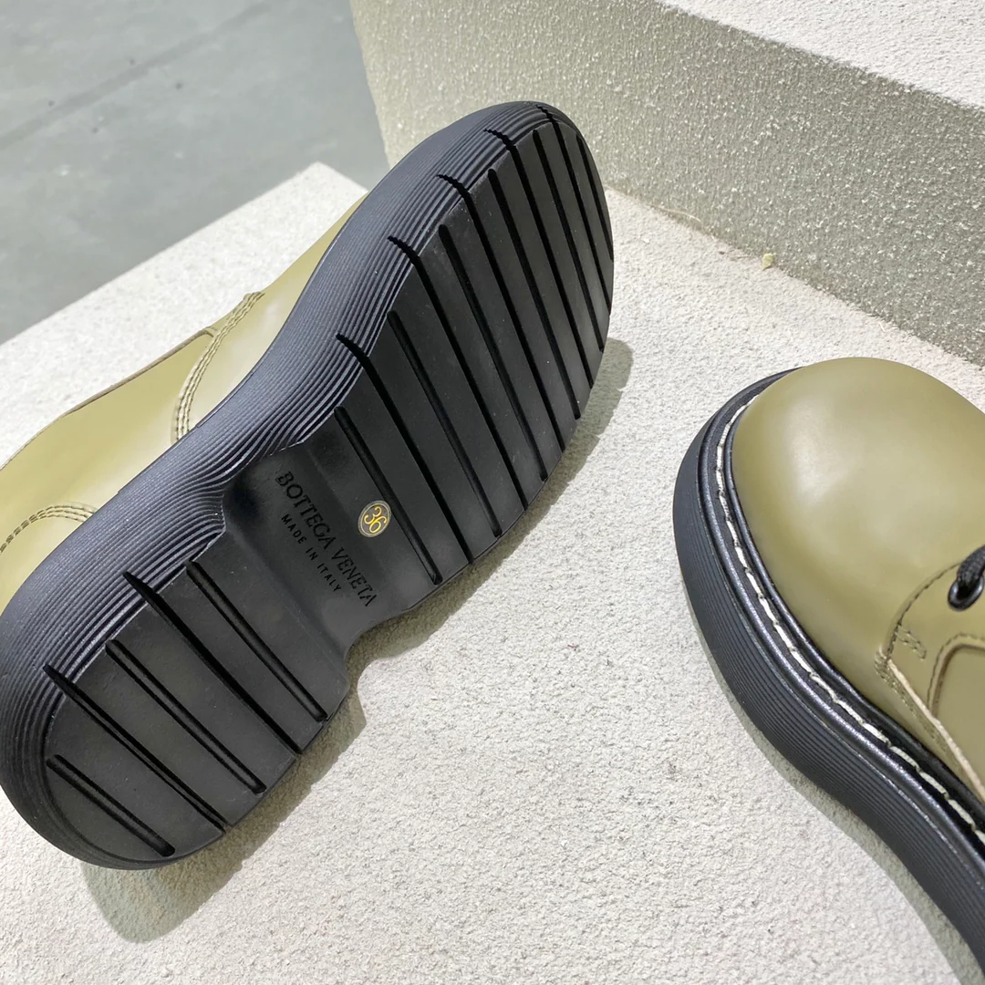 Новый парный ботинок на официальном сайте BV-22s.