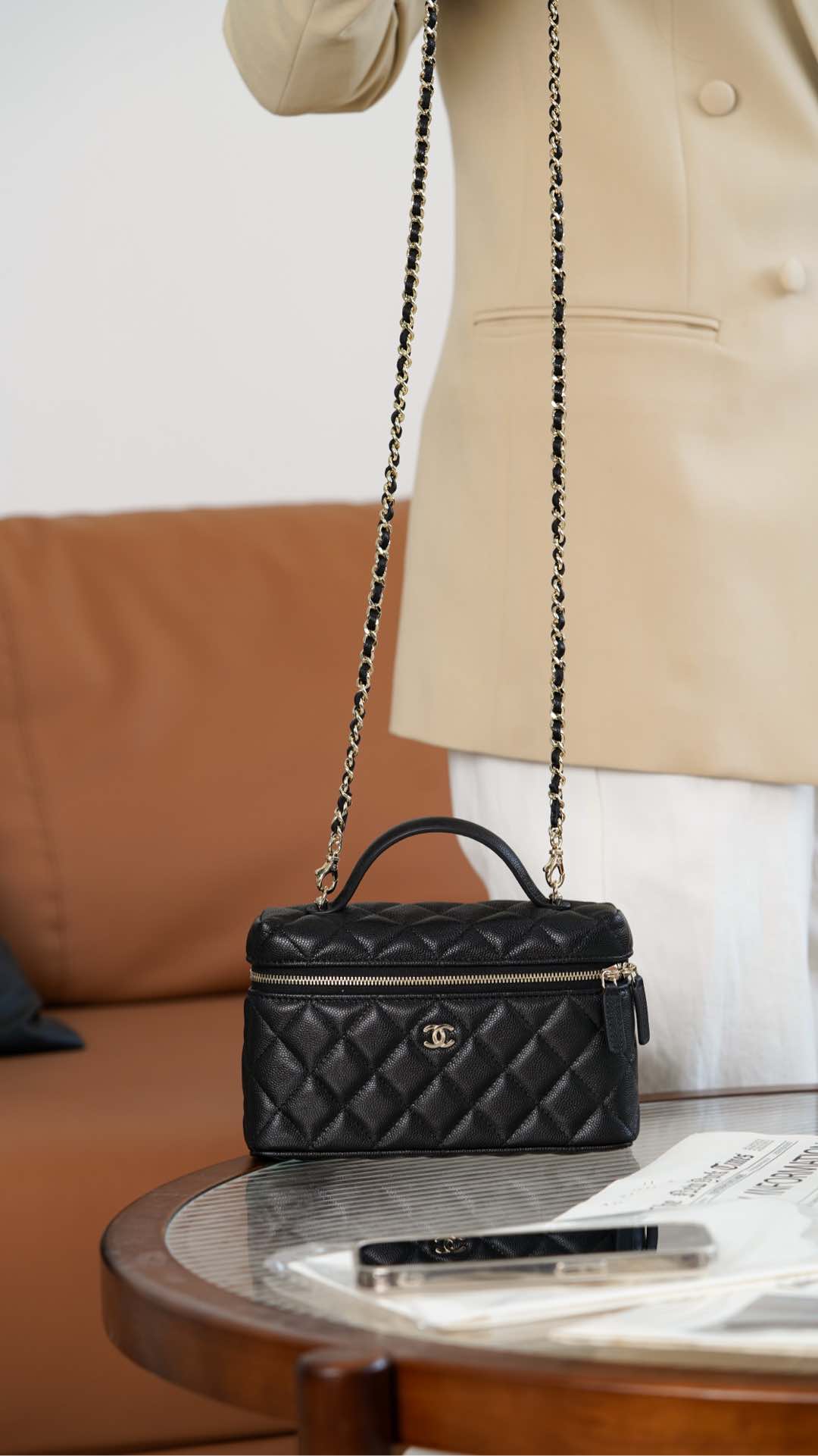 Сумка-ланчбокс Chanel 25c Lychee Beef - черно-золотая