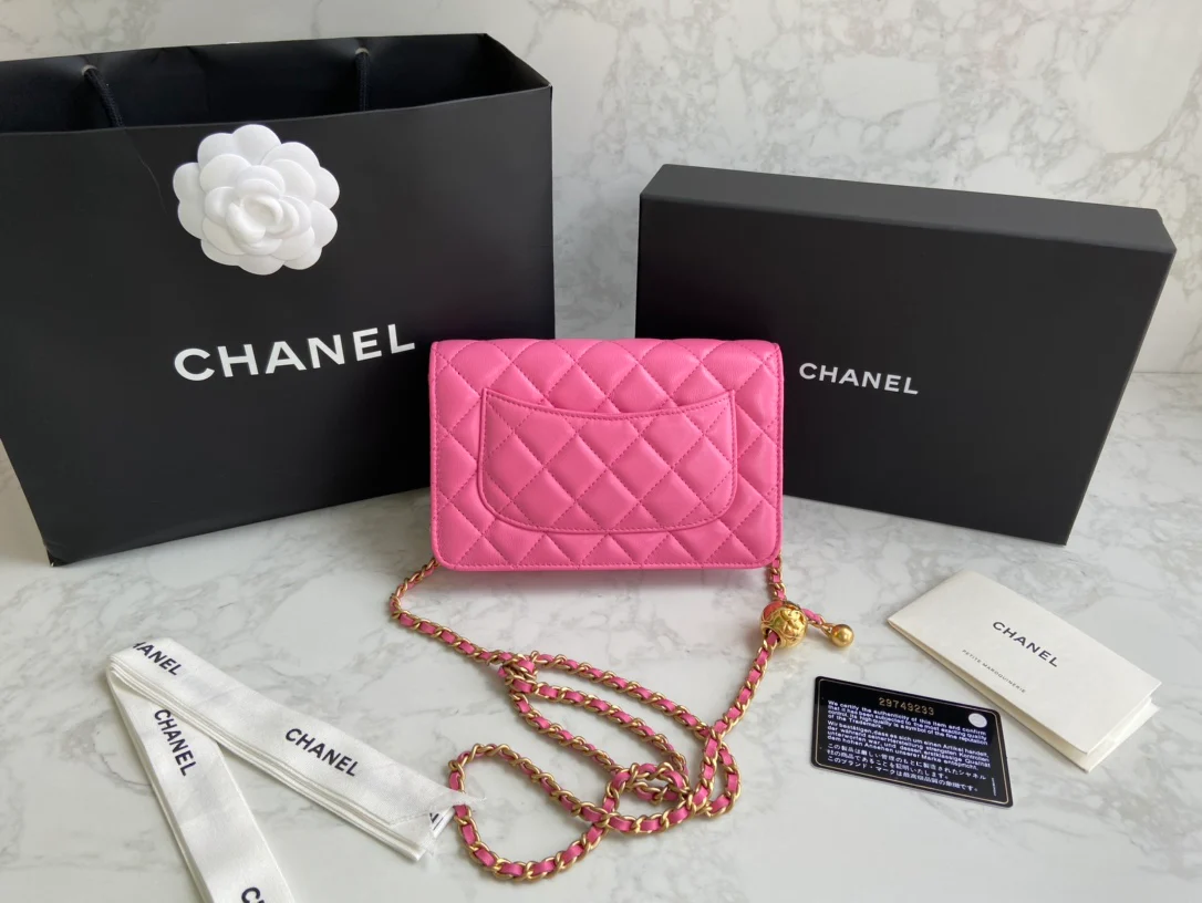 Chanel - Golden Ball WOC - Овечья кожа - 4