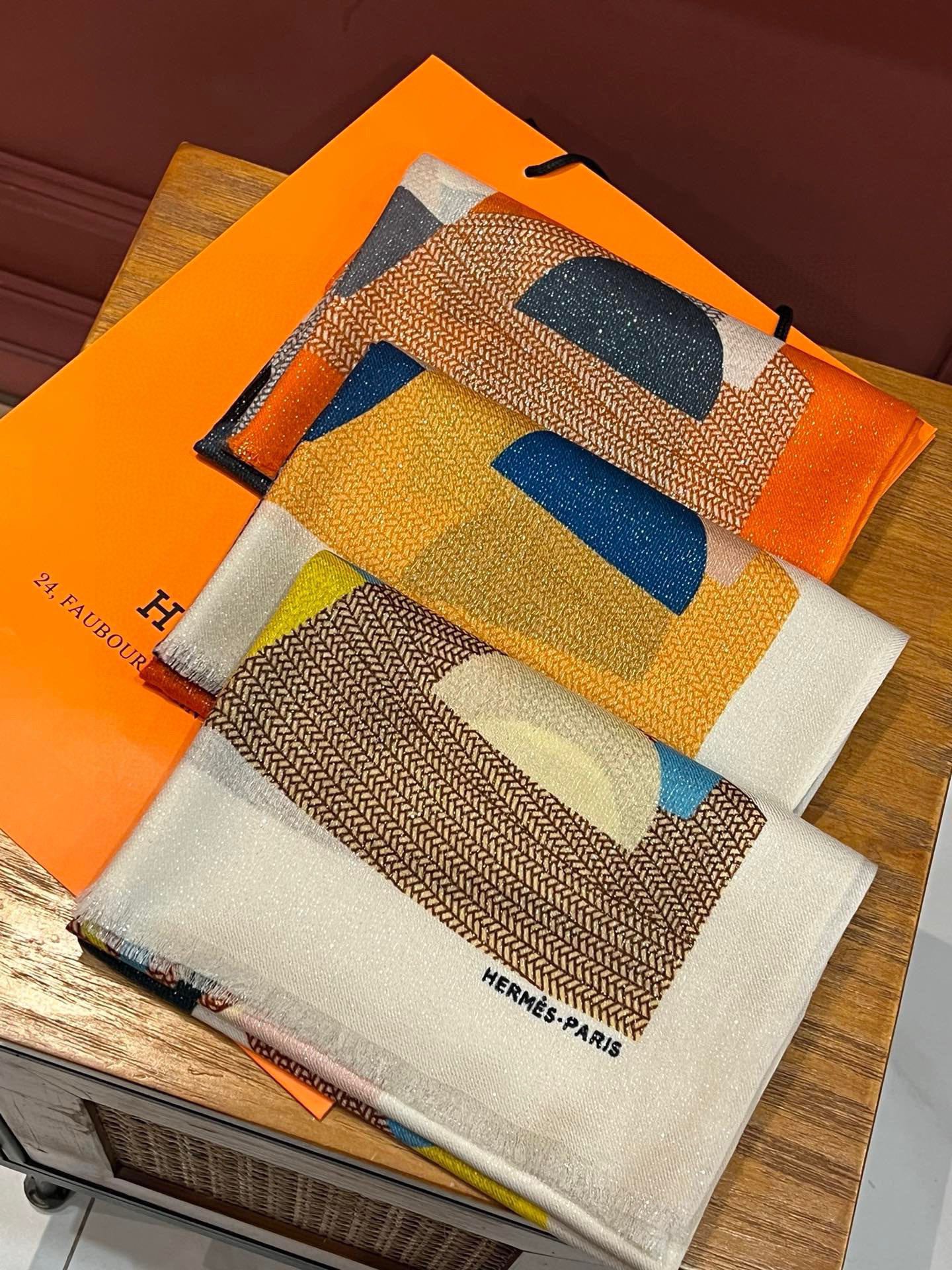 Классический длинный шарф Hermes 2024 с деревянной лошадкой - 110-200
