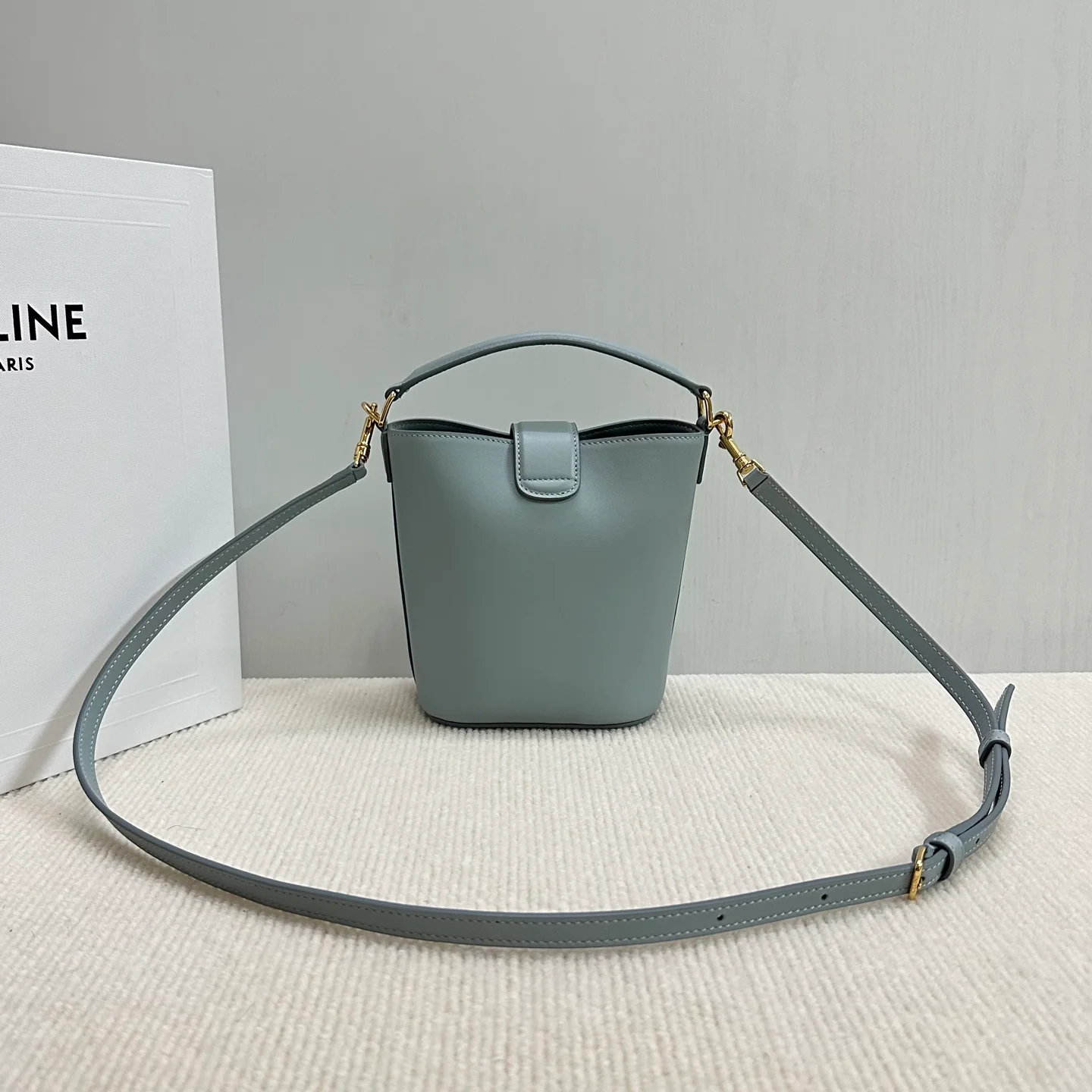 Сумка-ведро Celine Triomphe - Мини - Ледяной синий