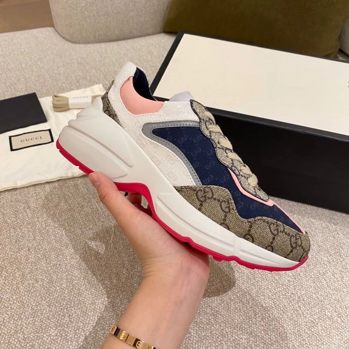 Массивные кроссовки Gucci — модель унисекс.