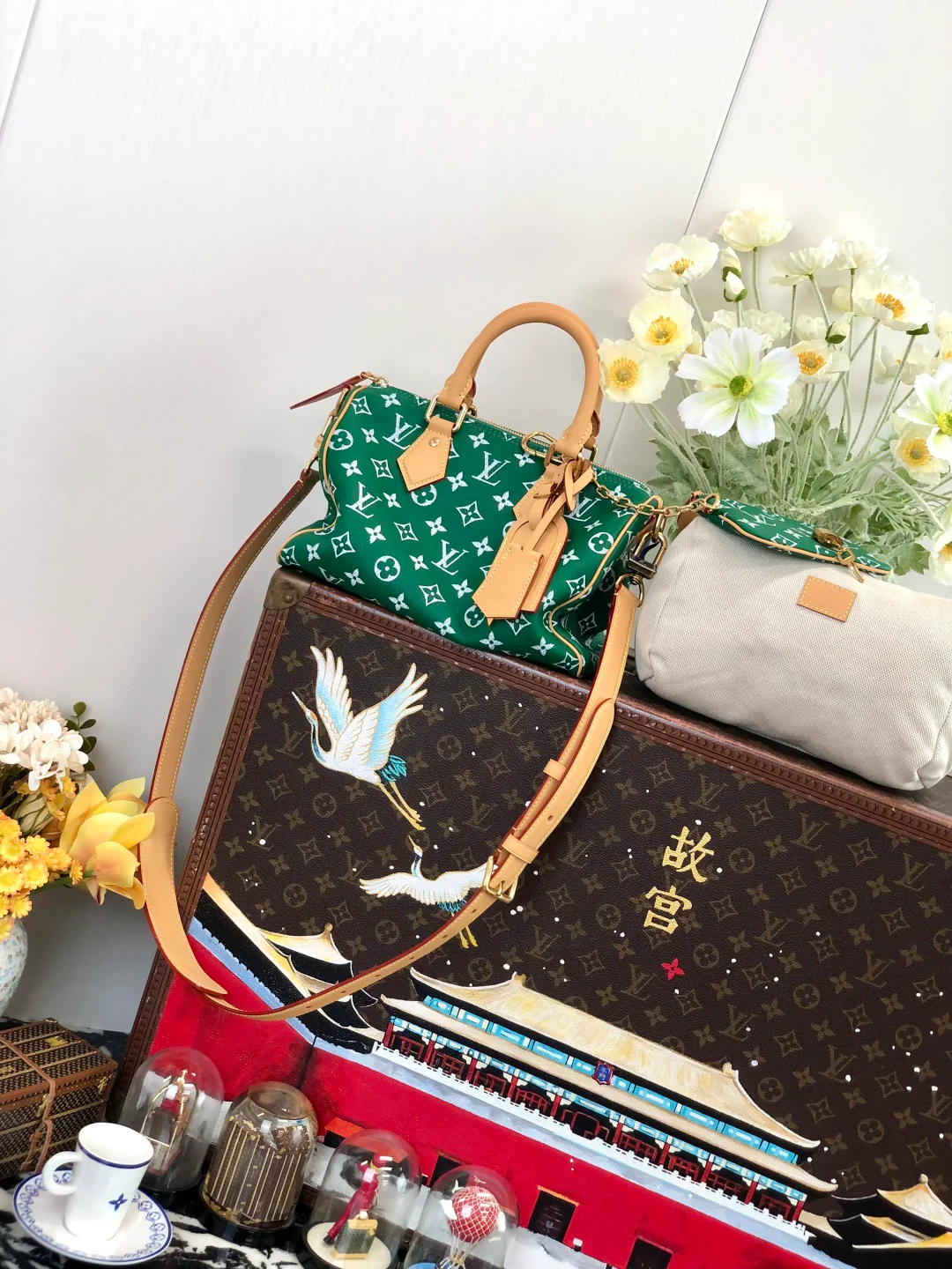 LV-m24423 Травянисто-зеленый