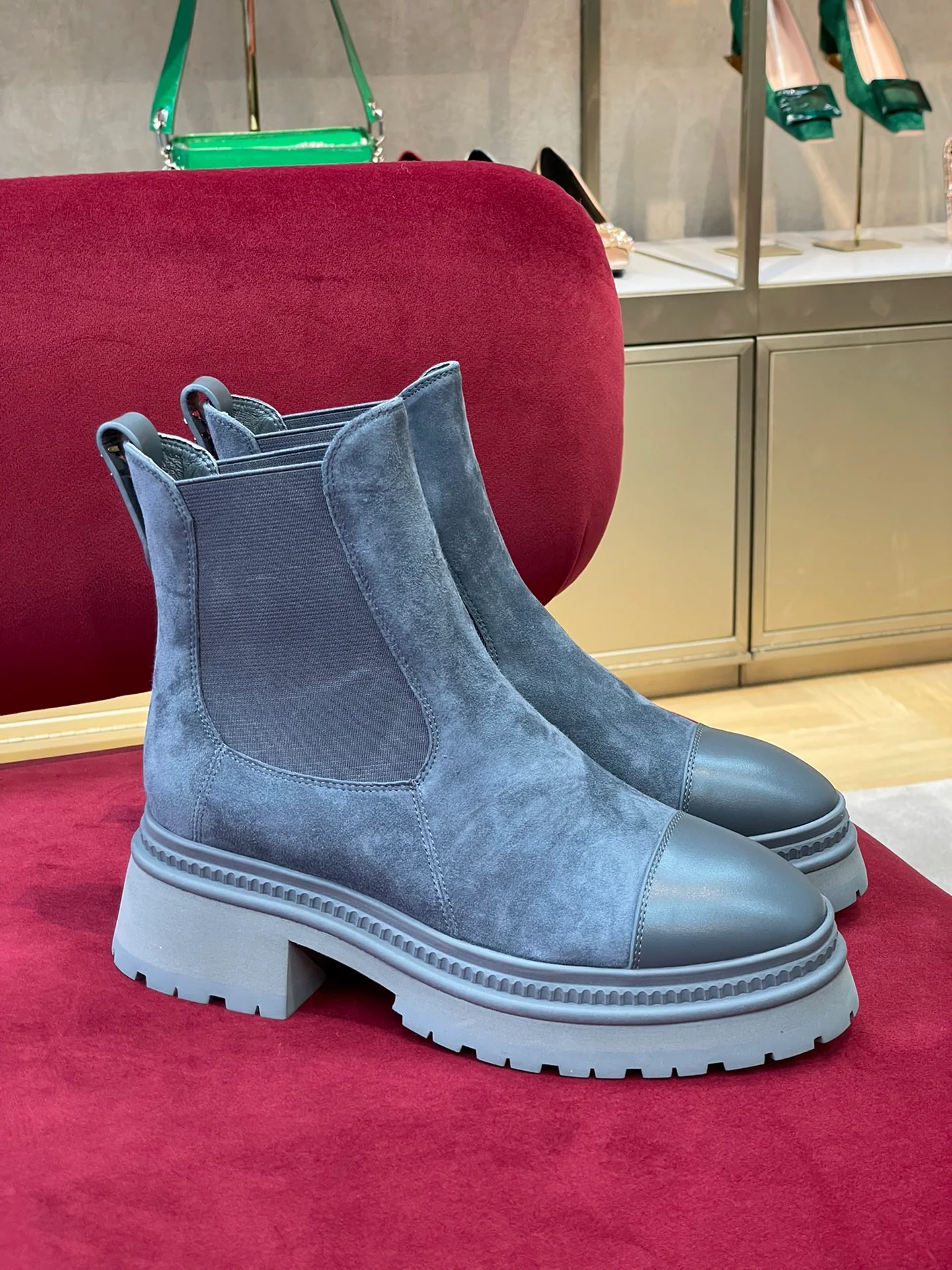 Ботинки челси Chanel из осенне-зимней коллекции — размеры 35-43