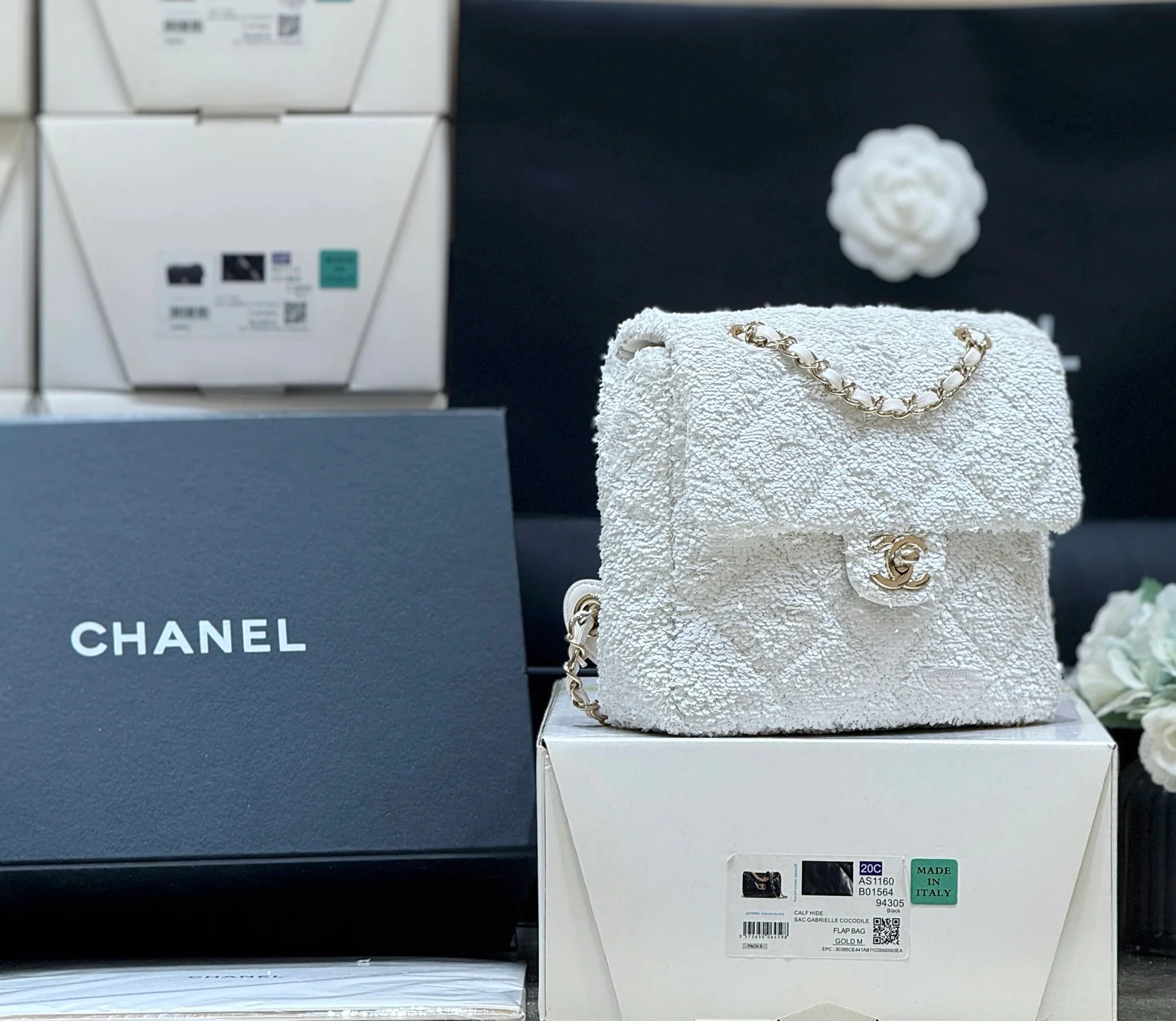 Предварительный показ осенне-зимней коллекции Chanel 25b - Двойной рюкзак с пайетками - Белый