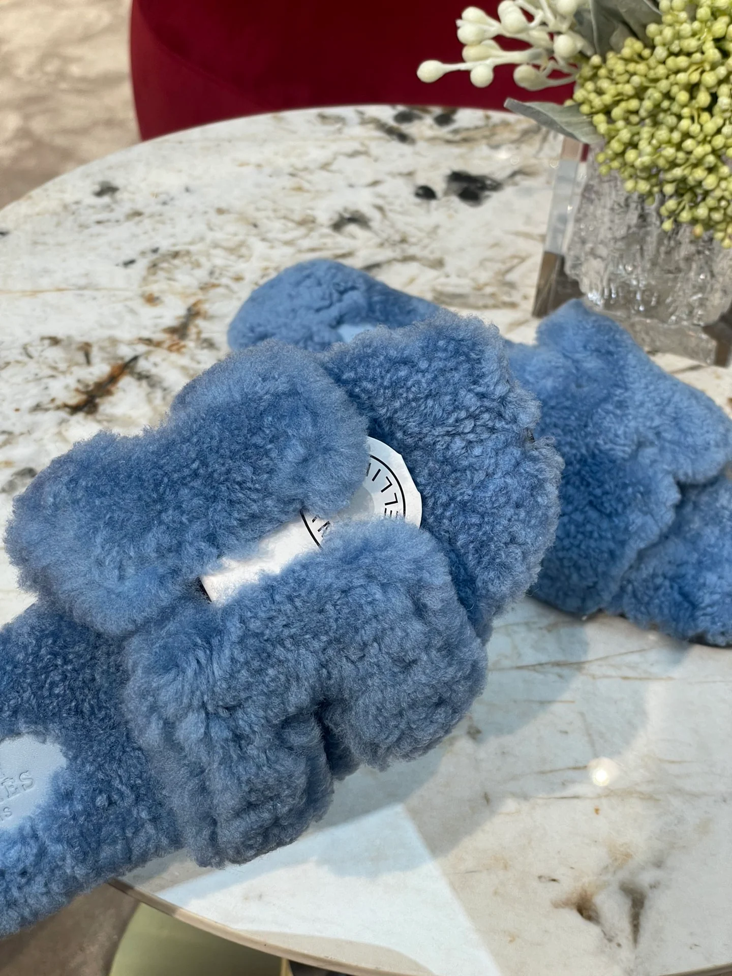 Новинка сезона осень/зима 2022 от Hermes - Меховые тапочки - Синие