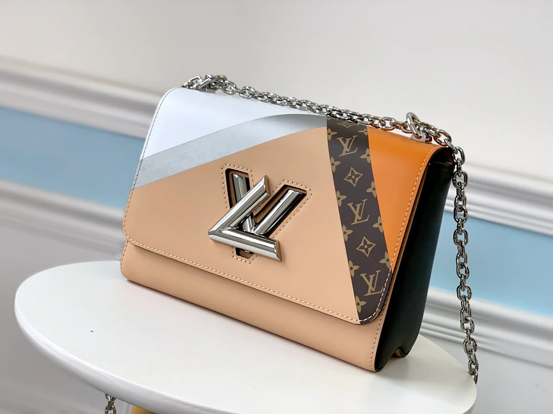 m50280-LV-Twist Chain Bag-Graphic-Tape Series-1