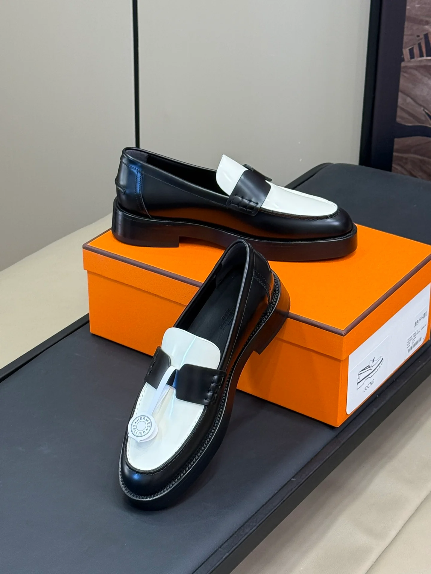 Лоферы Hermes 2024 - черные