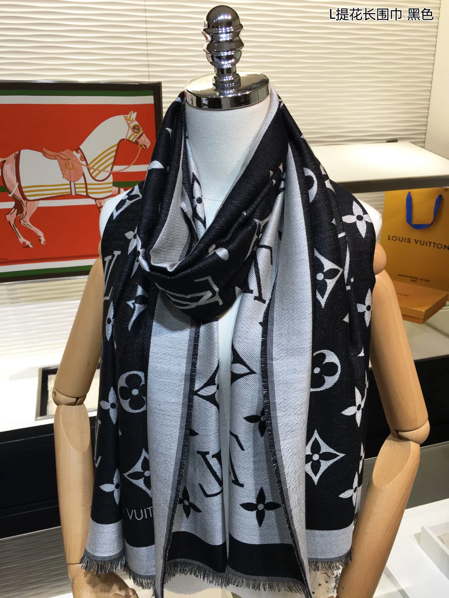 Шерстяной жаккардовый шарф LV Miss LV - 75-200 см