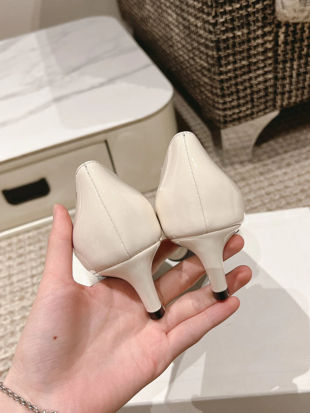 Туфли на высоком каблуке Celine 2024 - белые