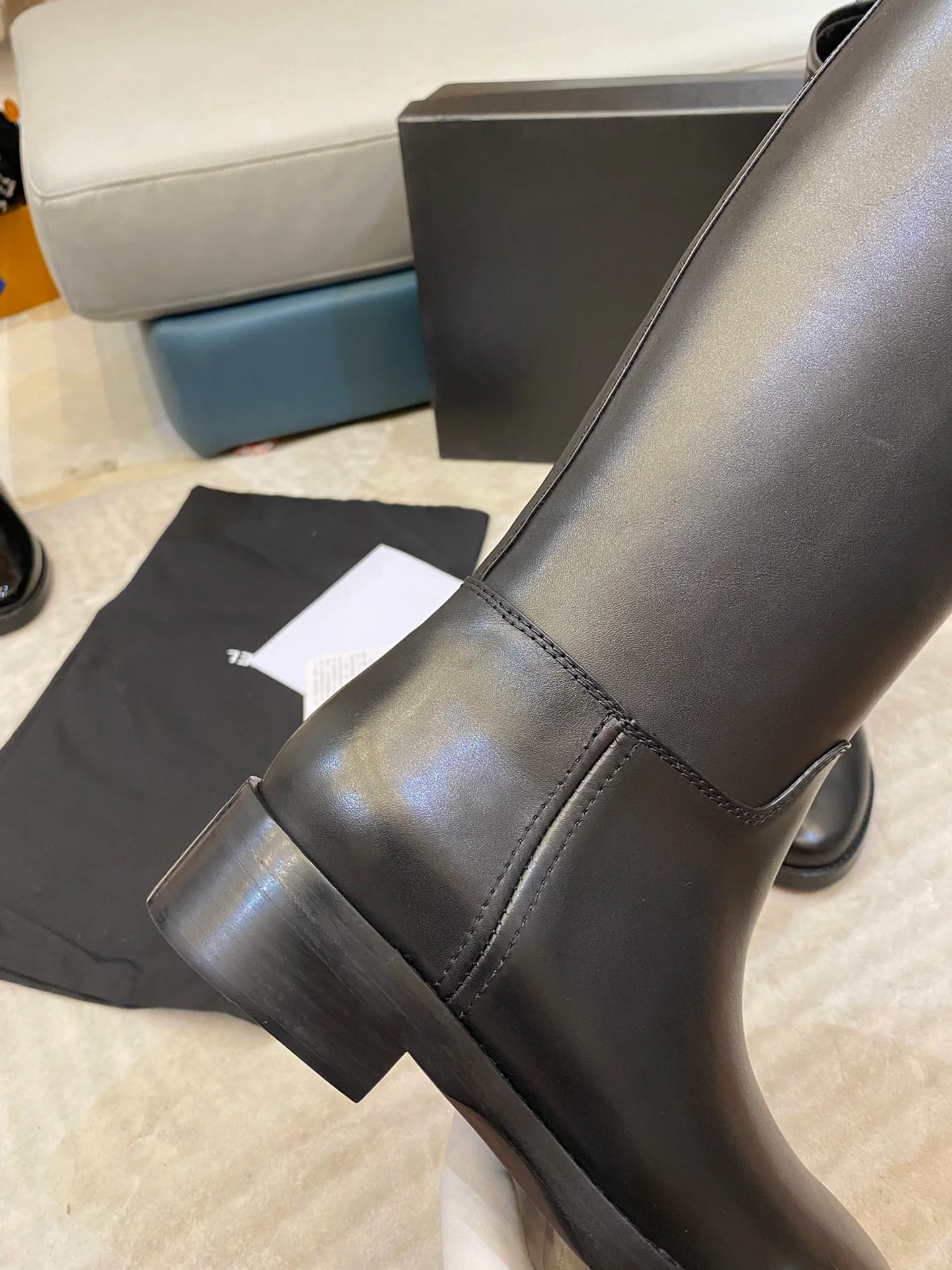 Новинка 2022 года от Chanel - Кожаные сапоги - 1