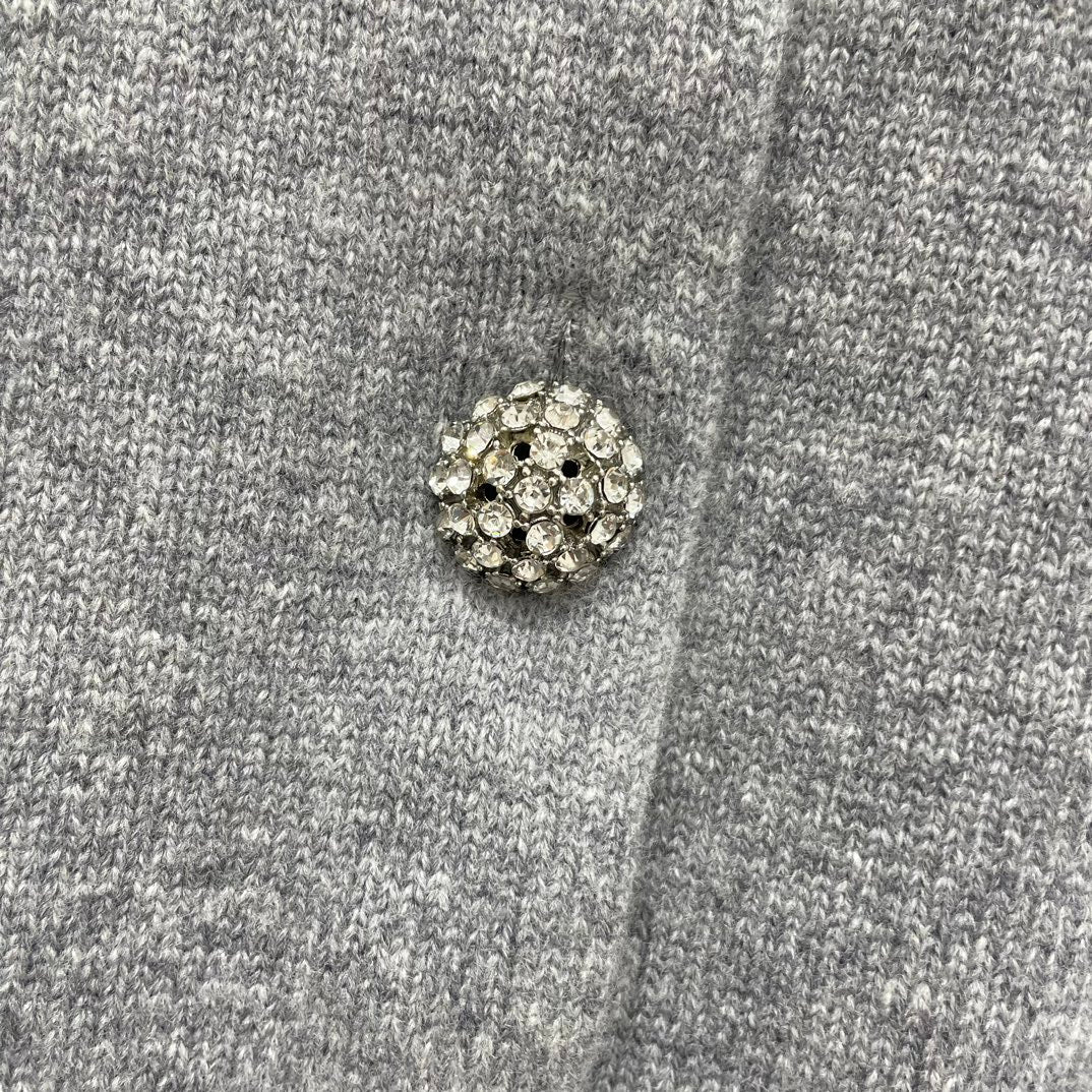 Вязаный свитер Celine 2403 с круглым вырезом, украшенный стразами, серый.