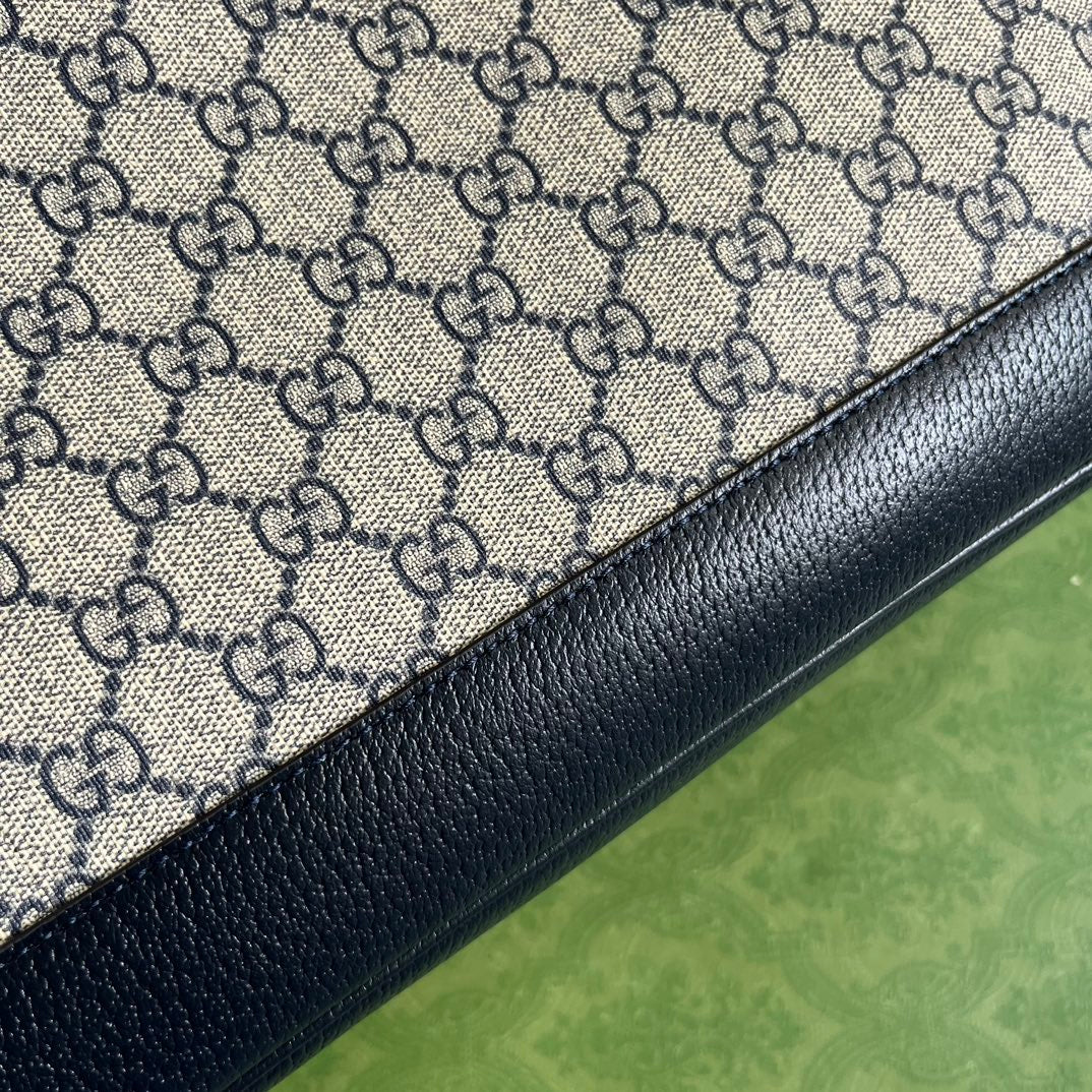 Средняя сумка-тоут из серии Gucci-Ophidia