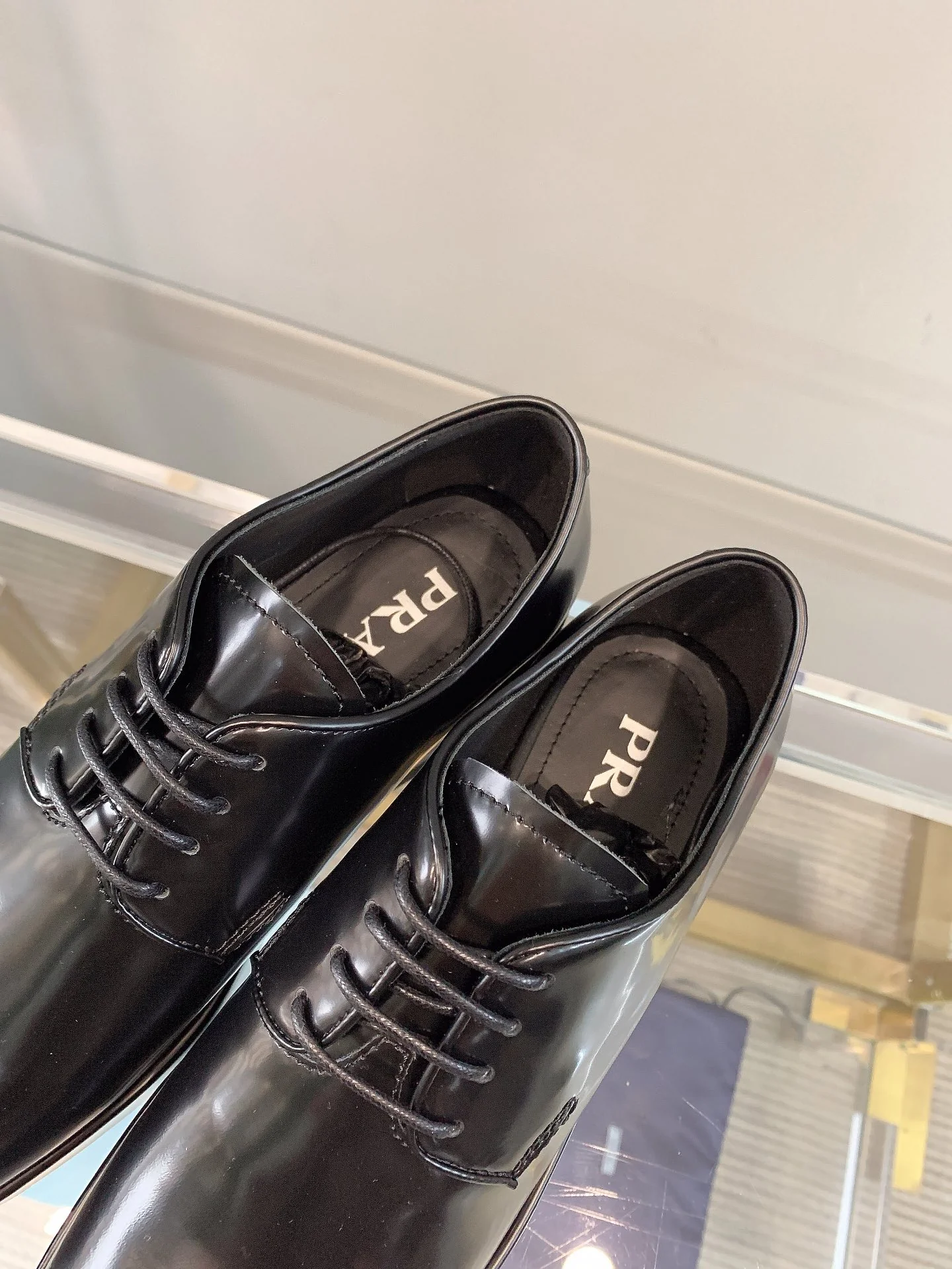 Prada - Кожаные туфли на платформе