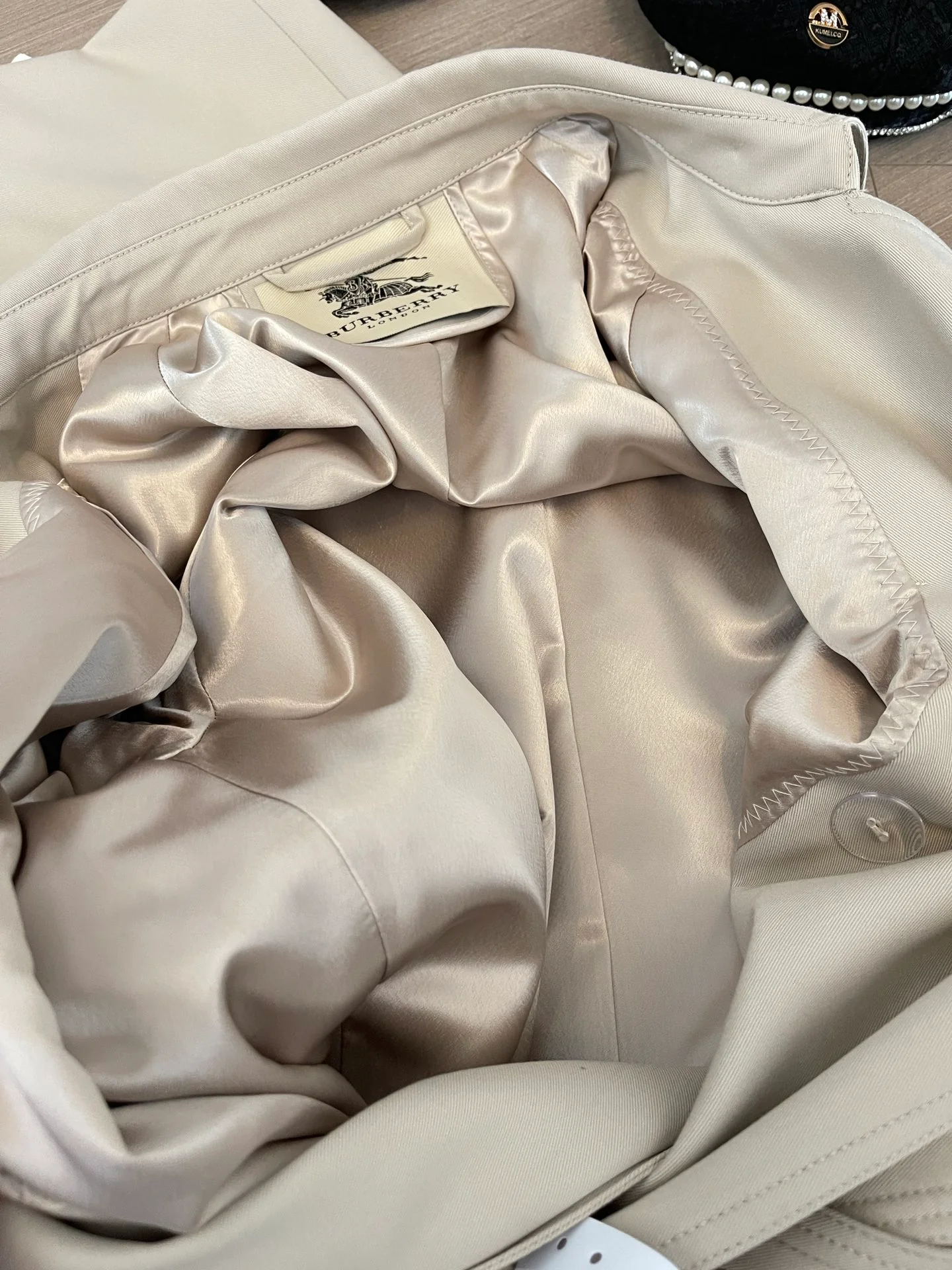 Burberry 2403 - Объемный тренч