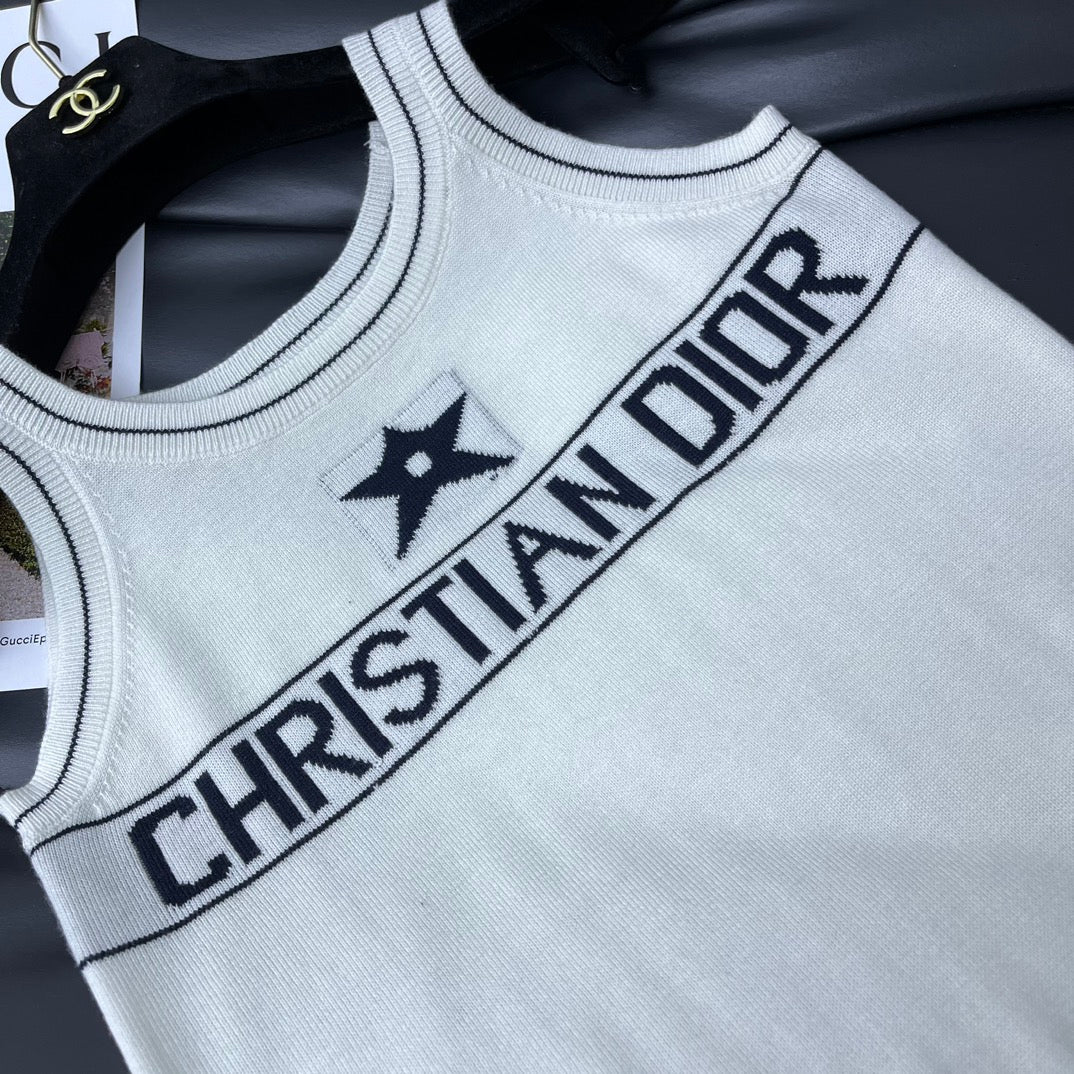 Dior - 2403-24 Новинка: Вязаный жилет с буквами